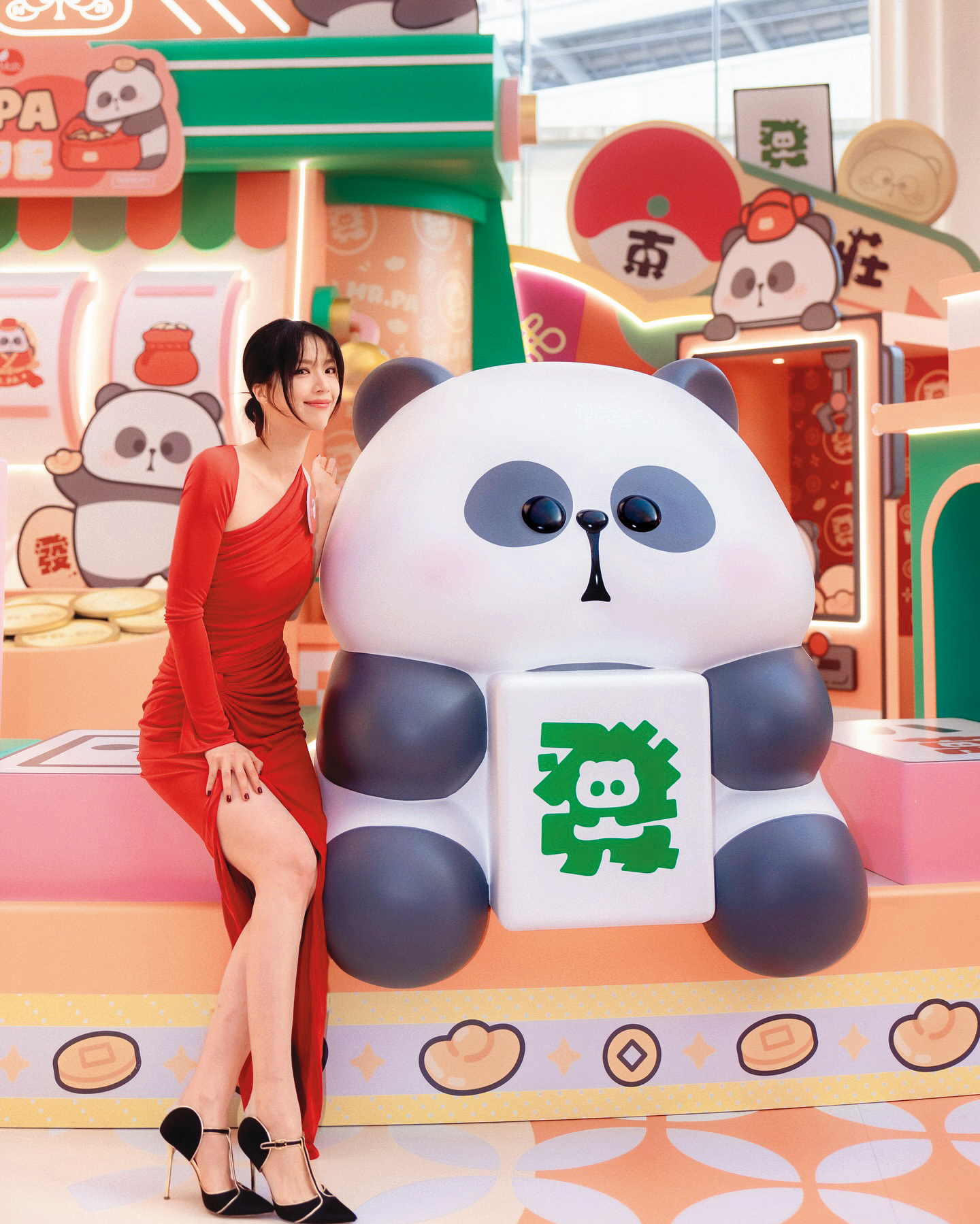 陳曉華身材窈窕,十分有自信。 (翻攝自陳曉華IG)