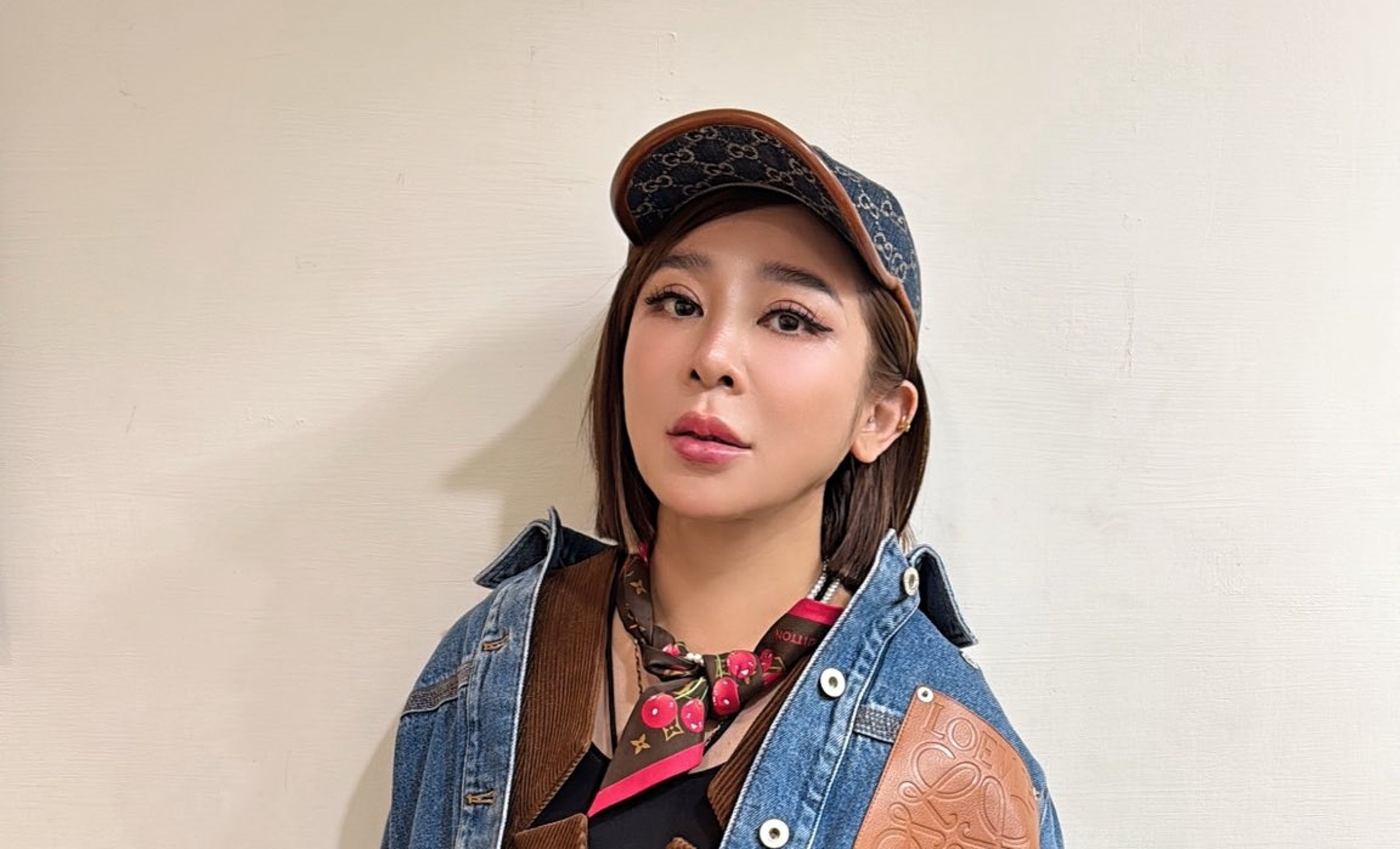 王彩樺近日大過敏「癢到不行」,靠打針吃藥才消腫。(翻攝自王彩樺臉書)