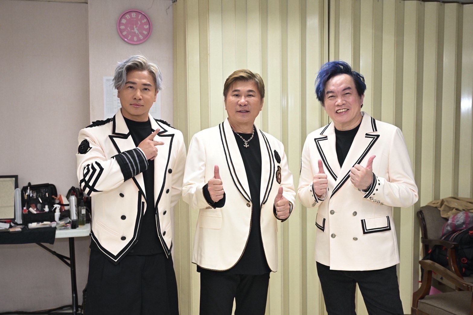 歐弟（左）面對婚變傳聞，不願正面回應。（萬星傳播提供）