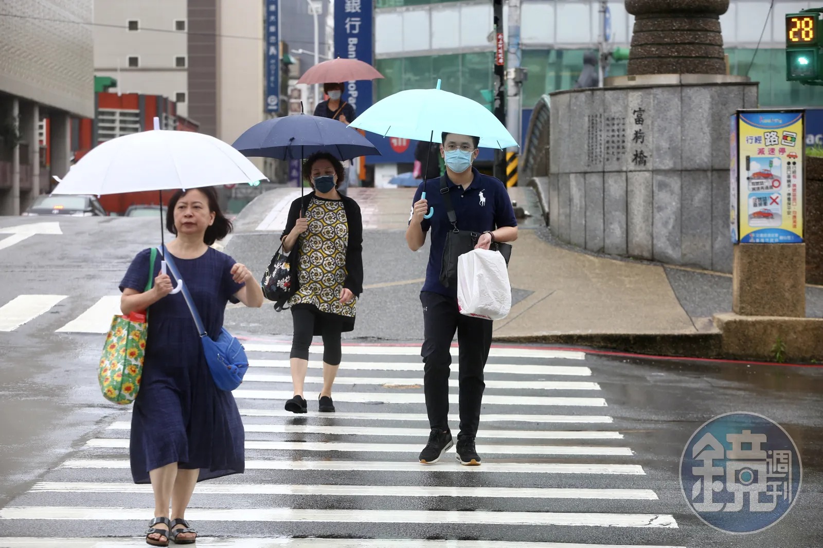 今日鋒面通過全台，天氣變得不穩定，各地降雨機率上升。（示意圖，本刊資料照）