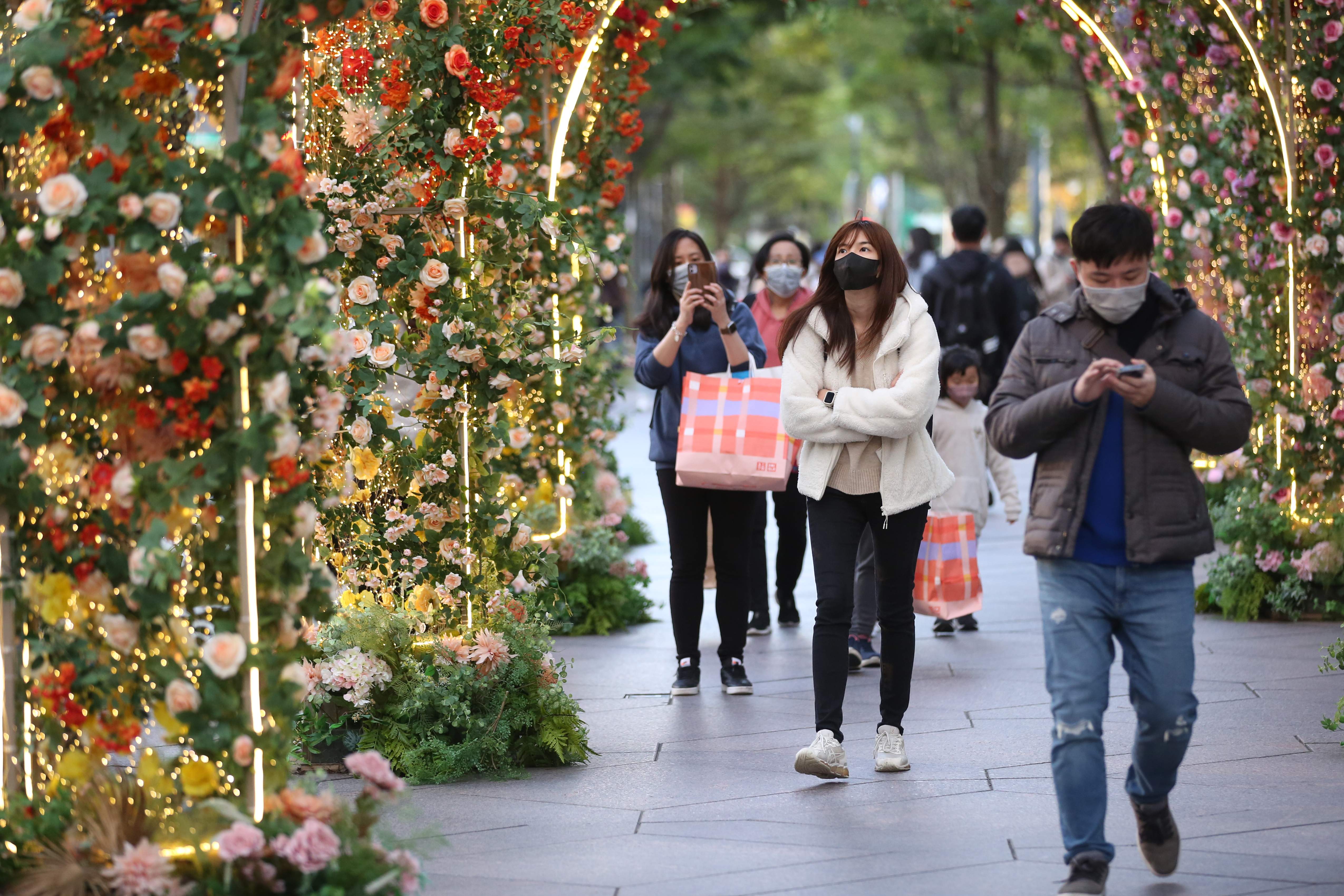 今（26日）起，東北季風增強，北部及東北部的天氣逐漸轉涼。（本刊資料照）