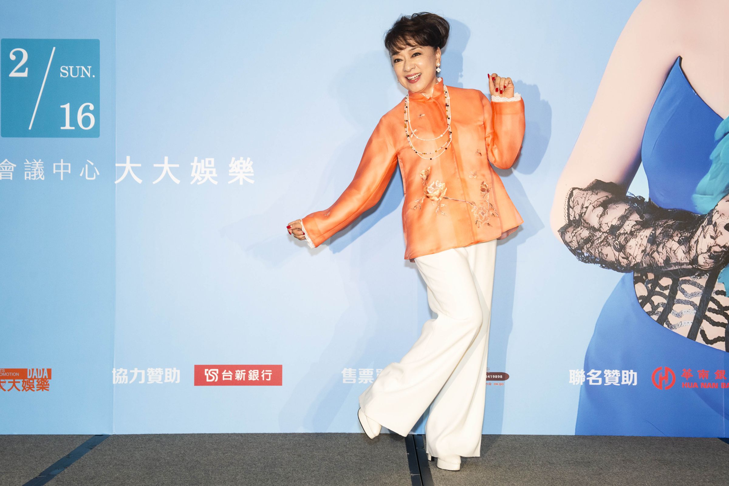 翁倩玉睽違15年再在台灣開演唱會，記者會上她開心地說：「我回來了！」（大大娛樂提供）