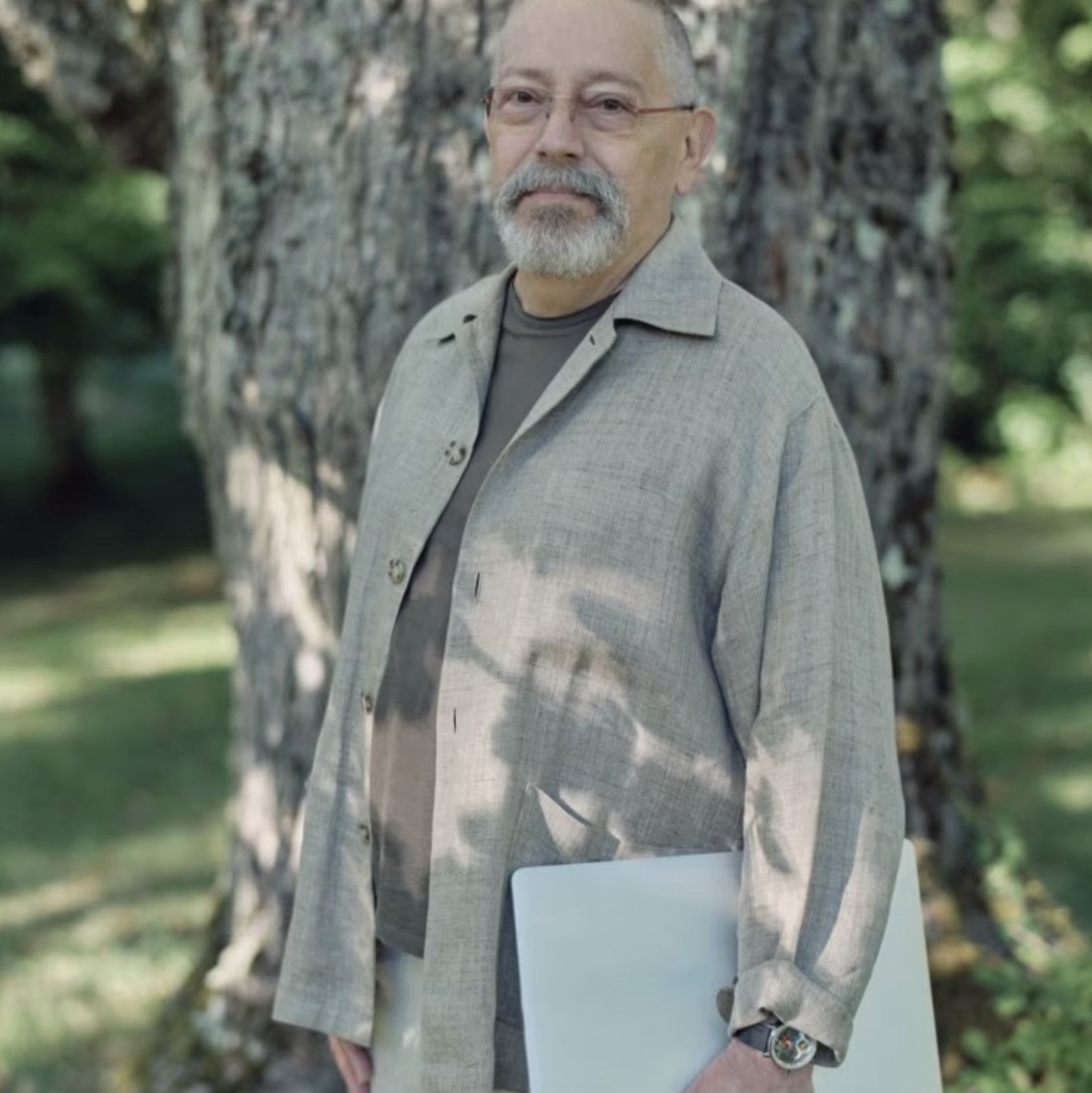 過去曾創立同名品牌的著名鐘錶設計師Alain Silberstein，如今與許多品牌合作推出聯名錶。