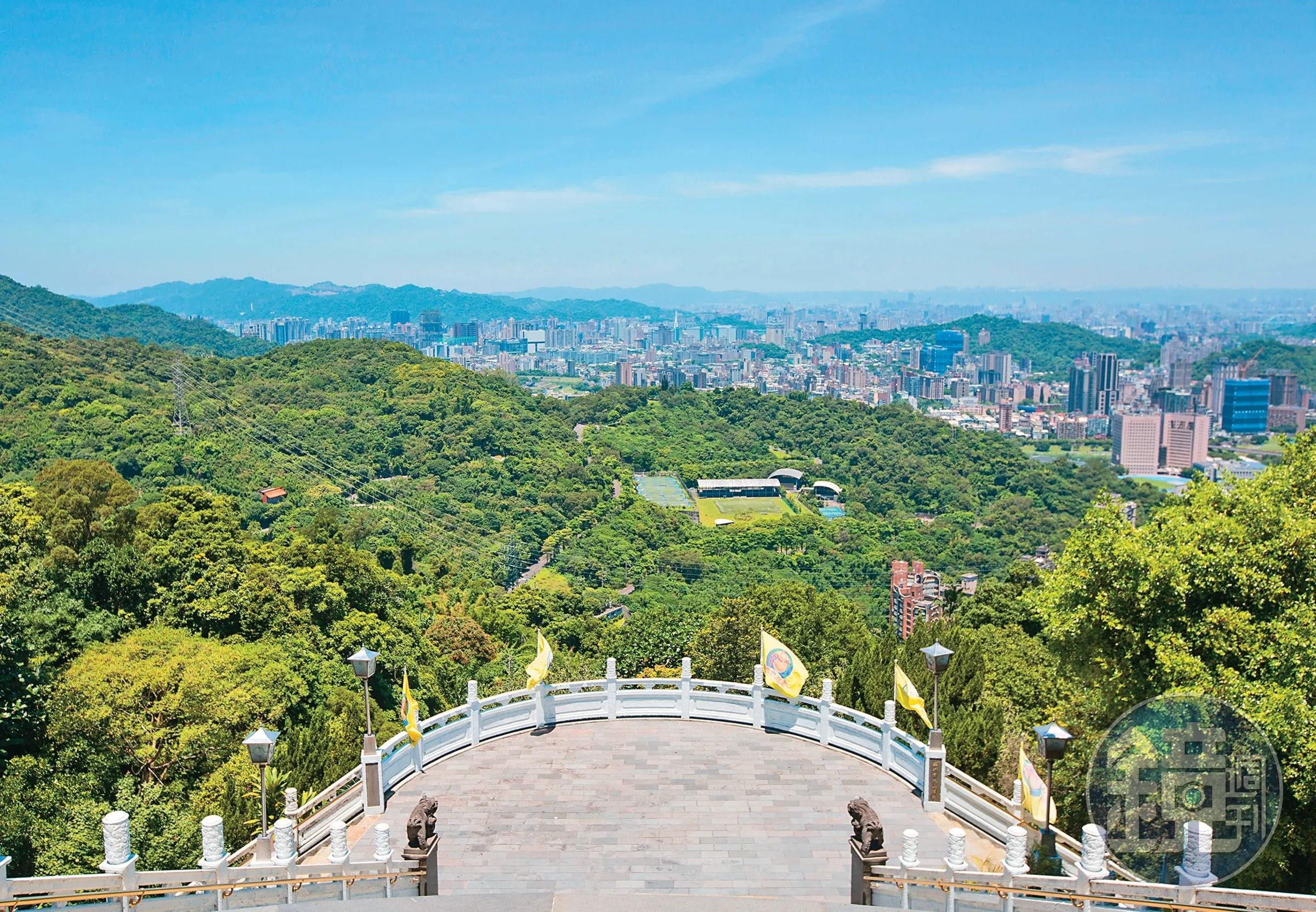 烘爐地南山福德宮超大土地公神像必拍！（翻攝新北市觀光旅遊網）