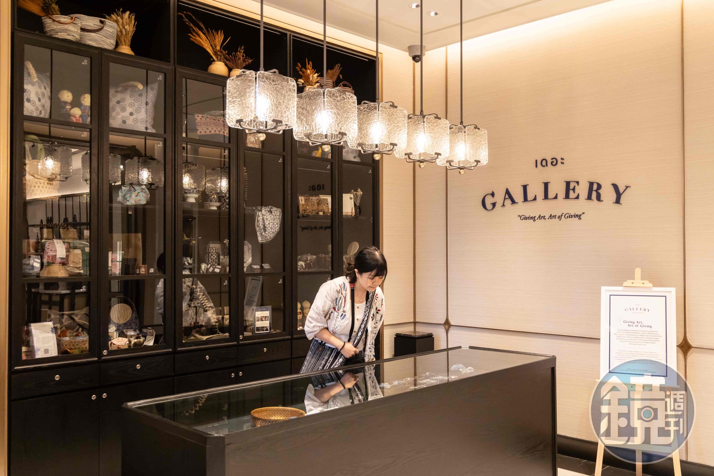 想要獨一無二的手工禮物送人自用,一樓的「GALLERY」別忘了逛起來。