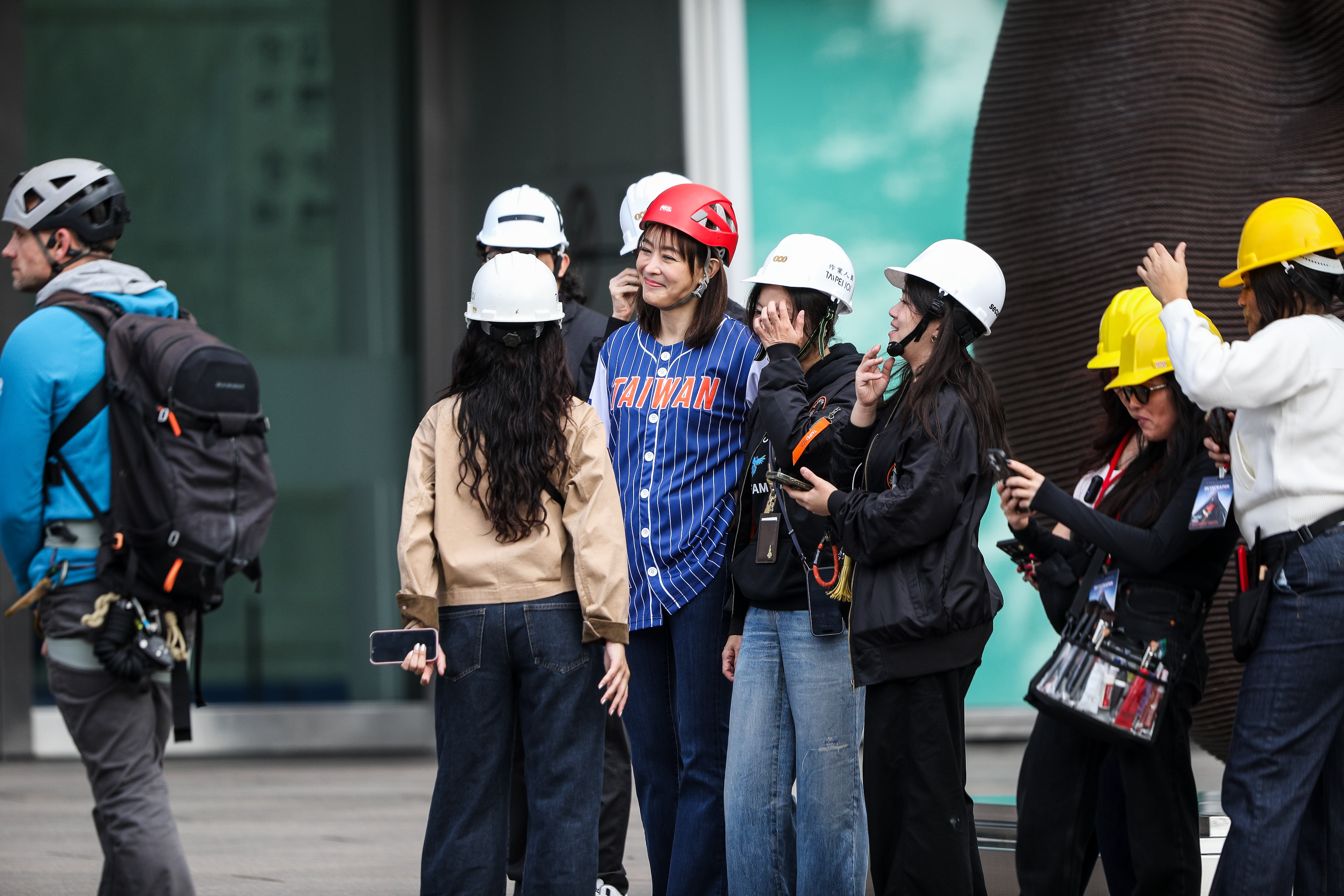 台北101董事長賈永婕透過社群平台回應外界對攀登計畫的質疑。（鏡報攝影組攝）