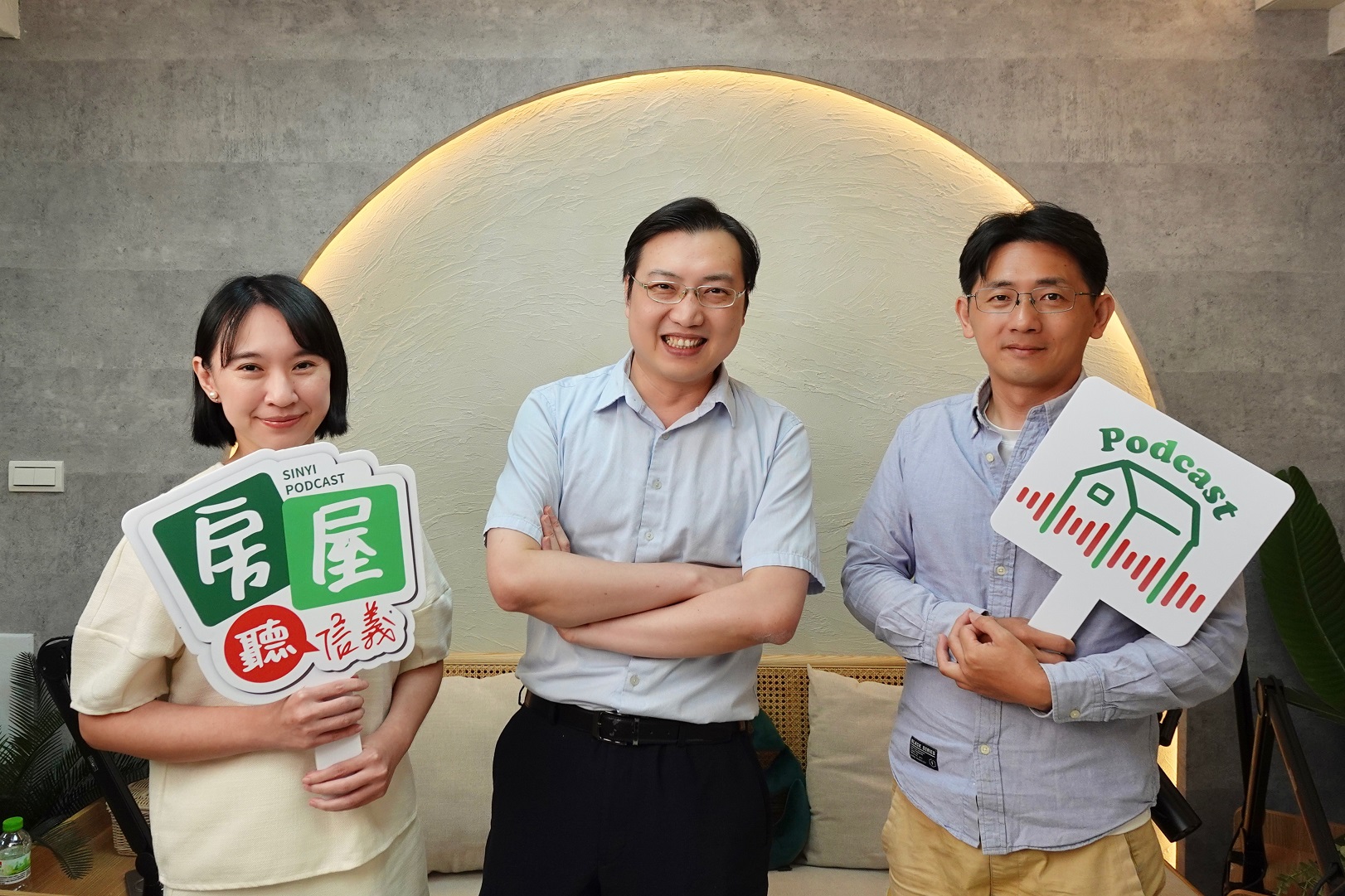 信義房屋Podcast《房屋聽信義》第49集邀請房市專家何世昌，透過實務經驗與深入觀察，教民眾3招預防爛尾樓風險，讓購屋路走得更安心。（信義房屋提供）