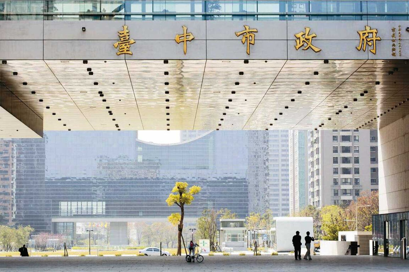 政風主任遛小三3/遭爆頻繁蹺班幽會小三 政風主任回應了