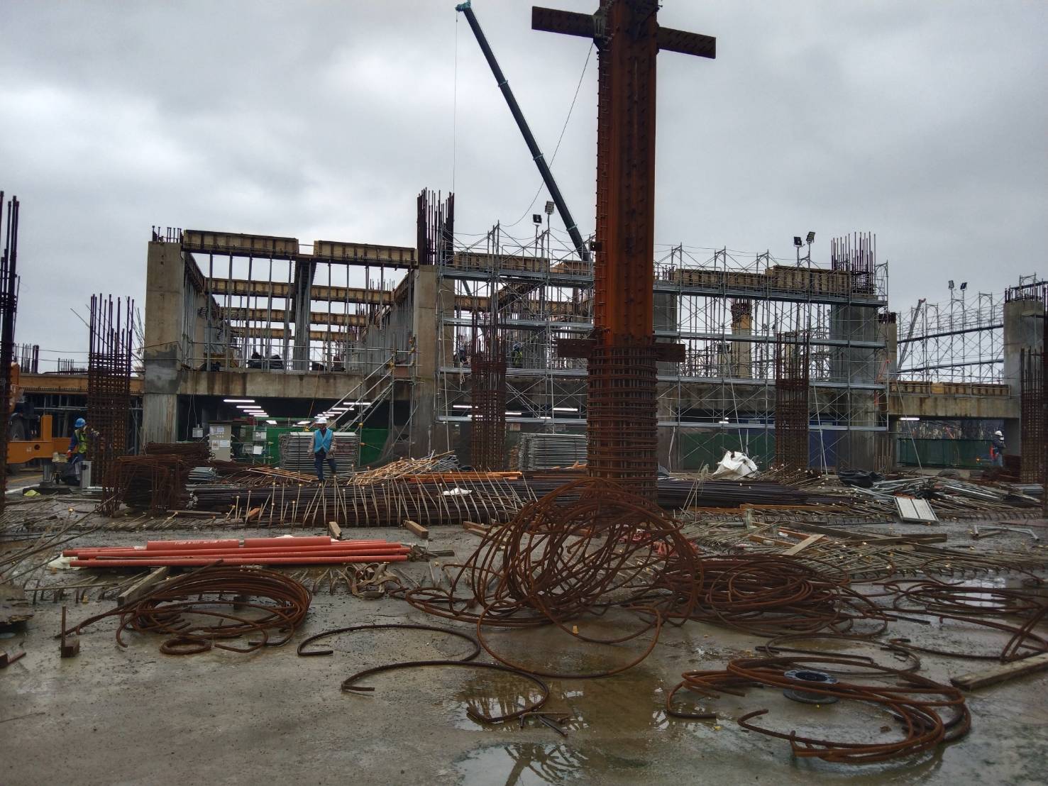 桃機多家小包商因被苛扣工程款面臨倒閉，卻有人從中漁翁得利。