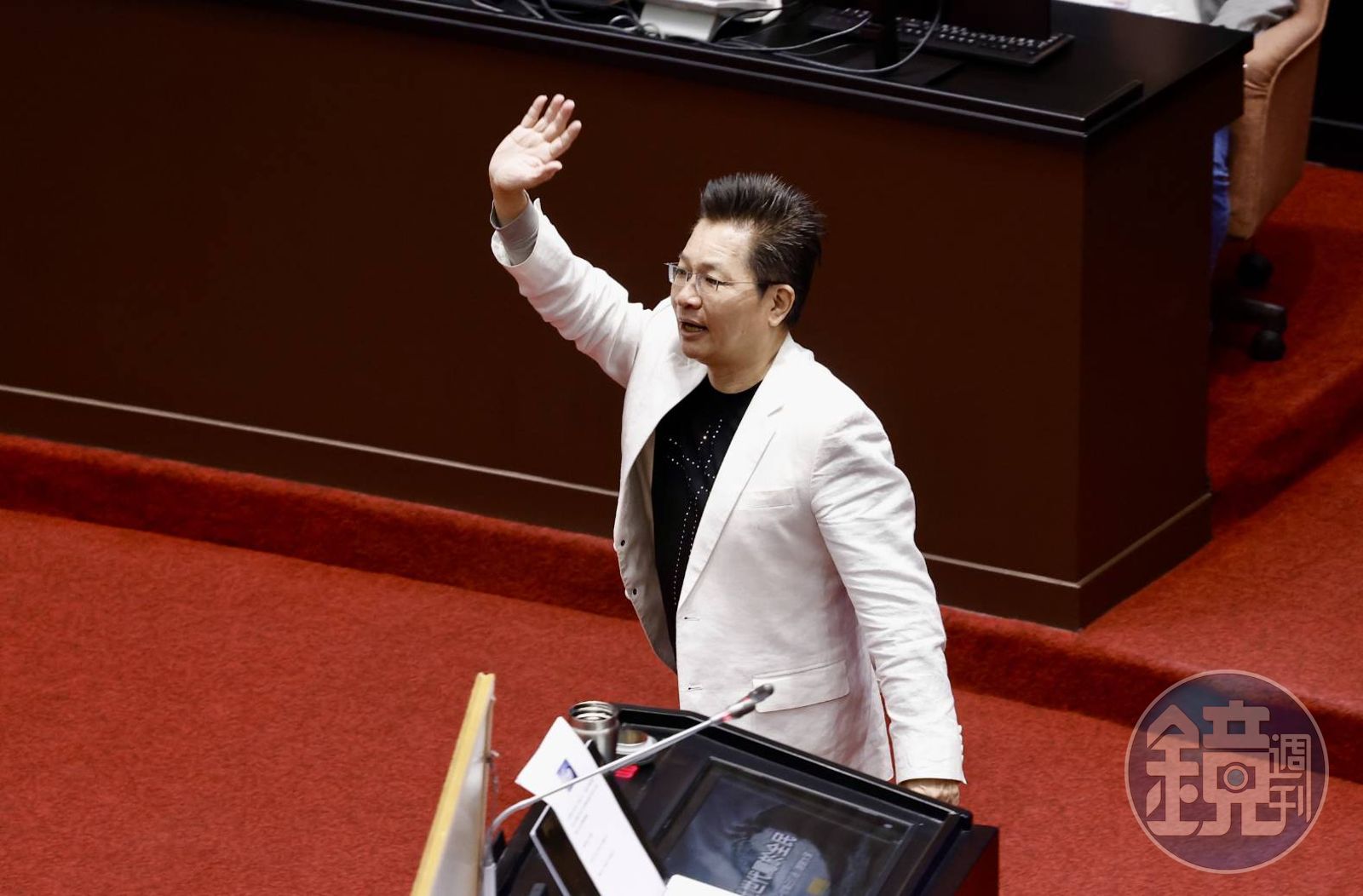 吳春城推動《壯促法》屢遭質疑沒有利益迴避,今日突然在議場宣布請辭立委。