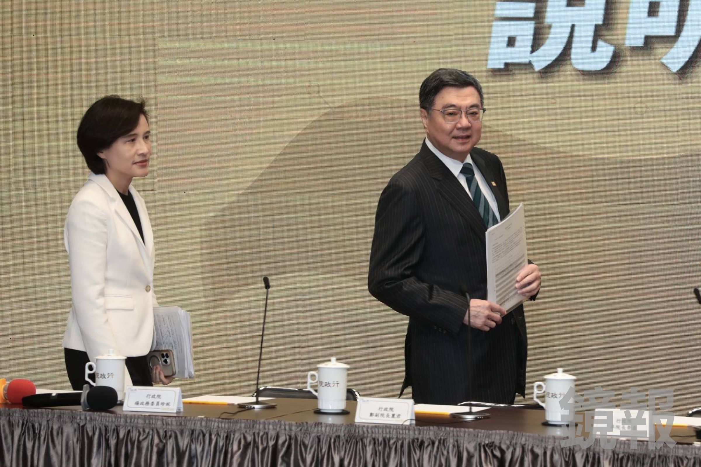 卓榮泰今日表示，已依規定啟動調查，此後也會特別關注，同時也證實媒體批露顏慧欣的辭呈內容。（鏡報林煒凱）