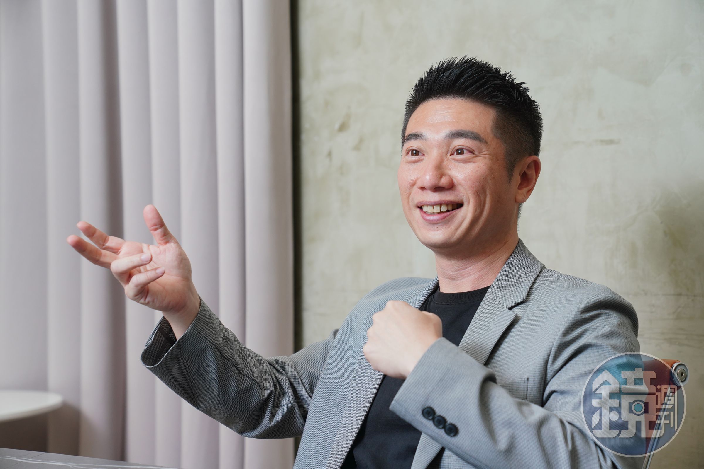 陳威良用總報酬率、標準差等指標，篩出優質高股息ETF，並教戰存ETF聰明加薪攻略。