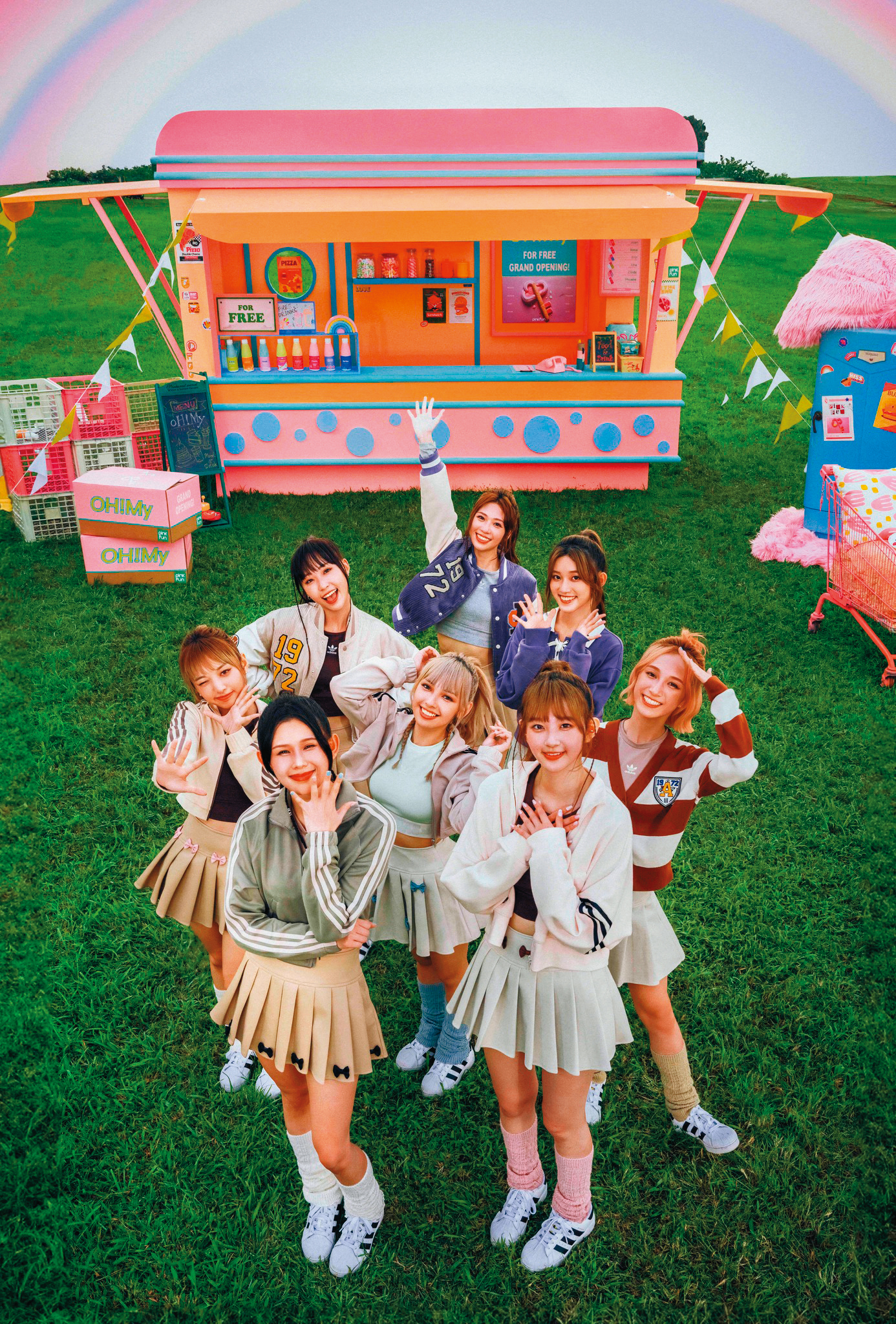 PINK FUN在主打歌〈Oh! My Oh! My〉化身啦啦隊,用音樂為大家加油打氣。(翻攝自台灣索尼臉書)