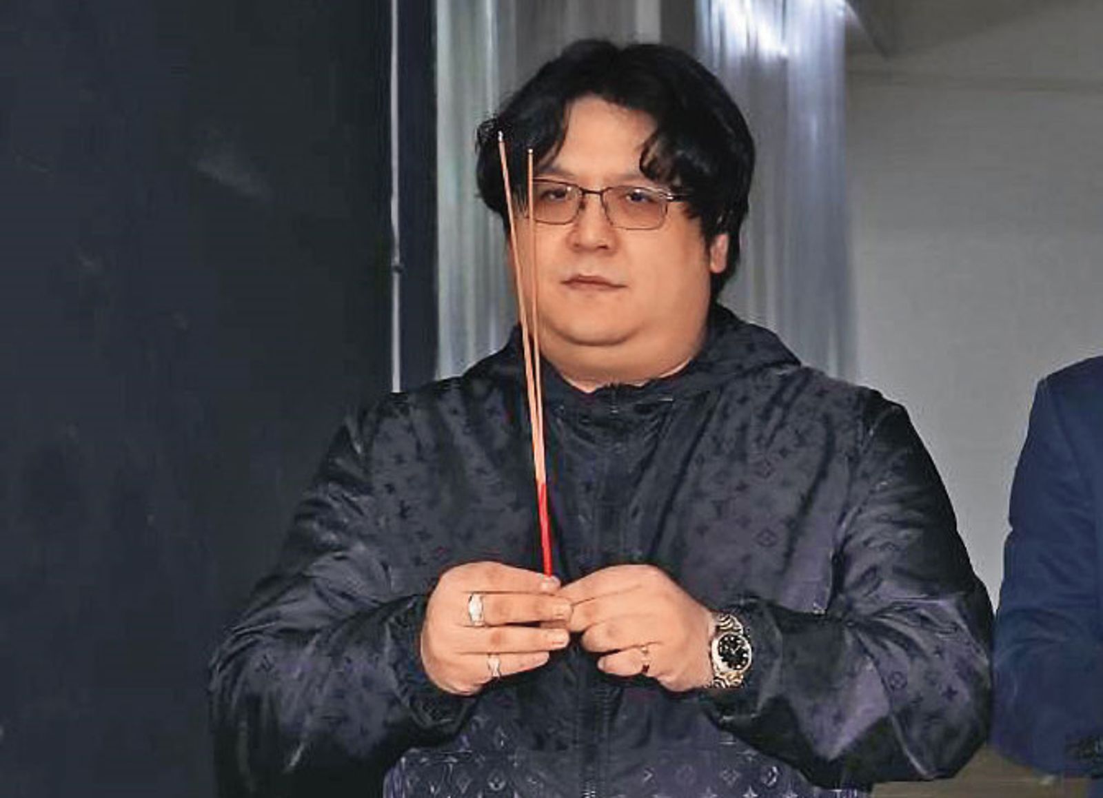 竹聯幫分子王凱平（圖）遭基隆地檢署約談後，被法院裁定收押禁見。（業者提供資料照片）