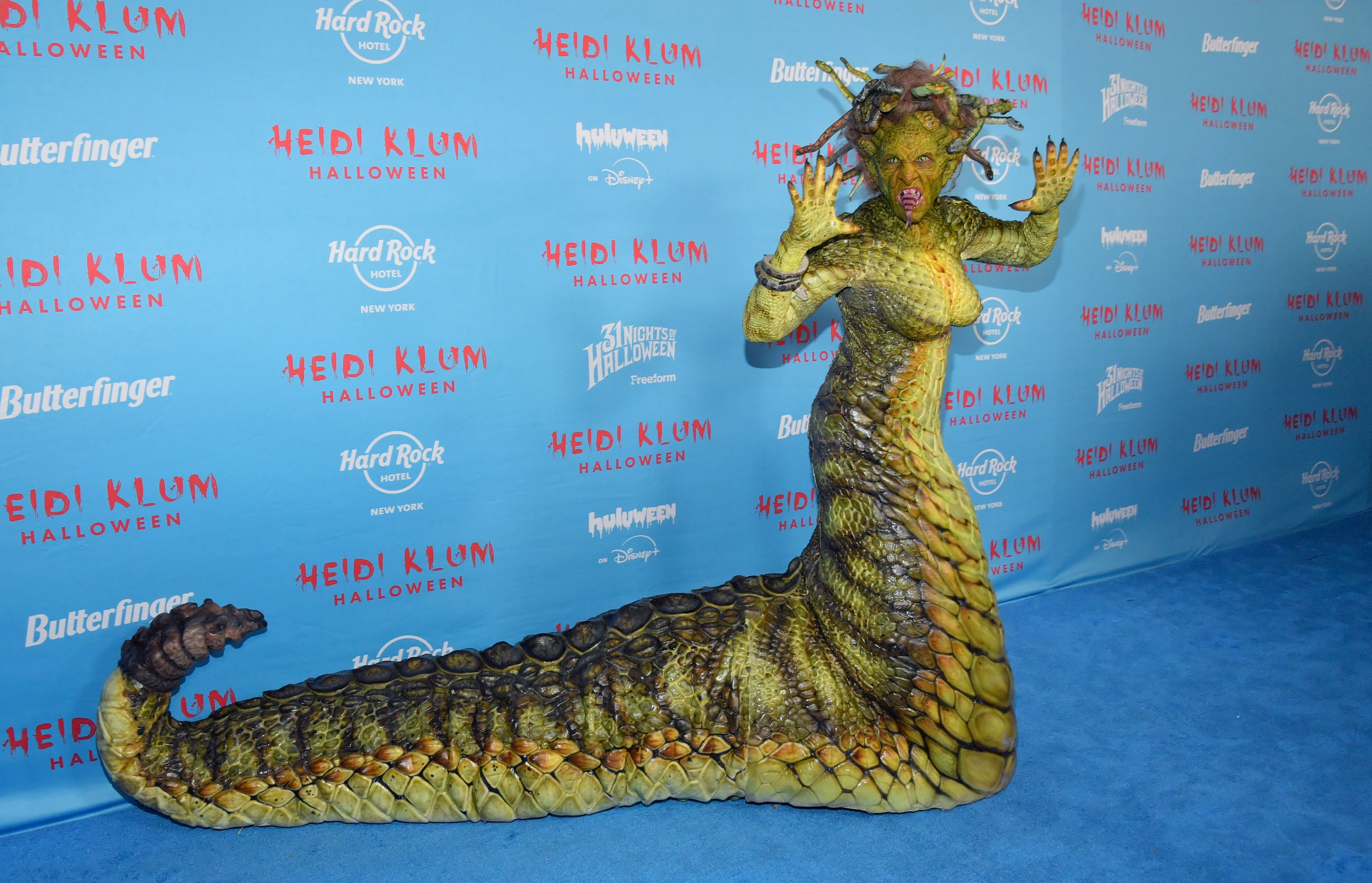 海蒂克隆扮成希臘神話的蛇髮女妖梅杜沙。（東方IC）