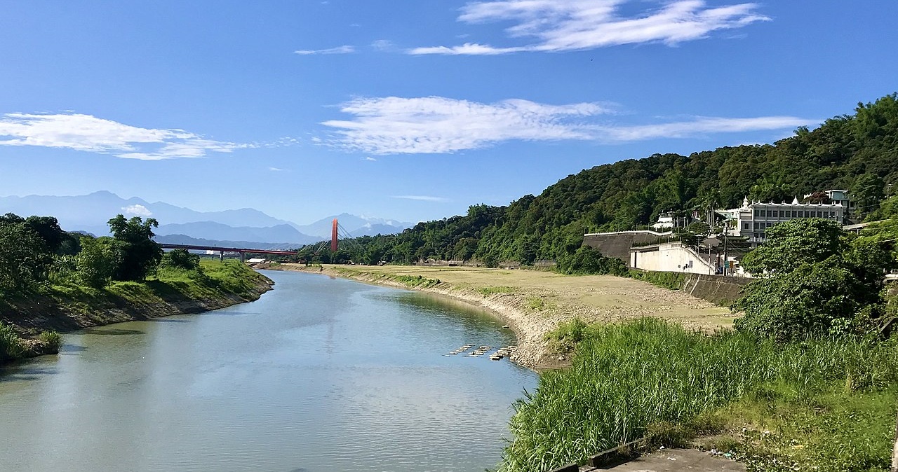 彰化貓羅溪堤防驚傳有全裸遛鳥俠。(翻攝自維基百科)