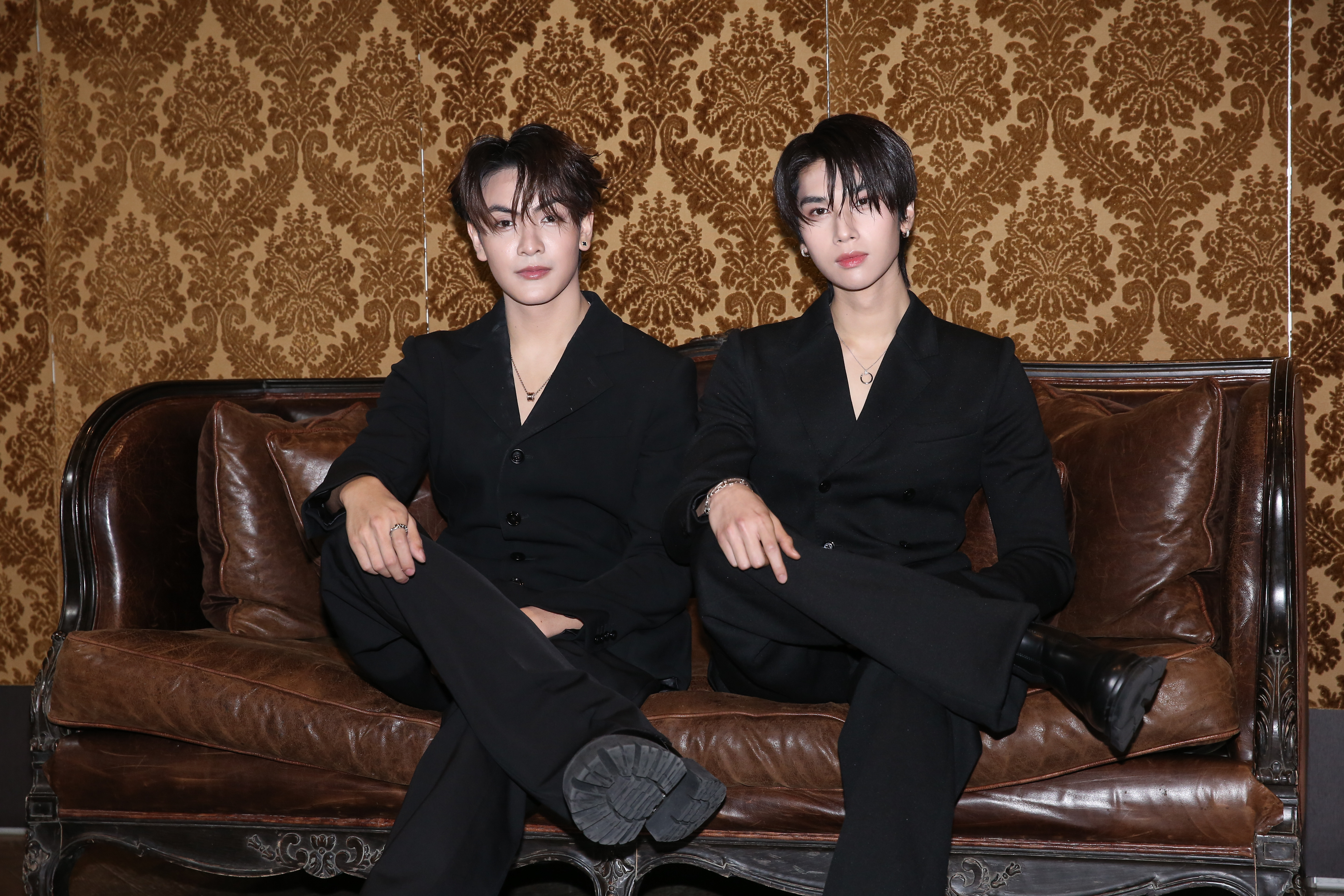 泰星Joong（左）受訪時積極用中文回答，一度錯亂對著Dunk說中文。