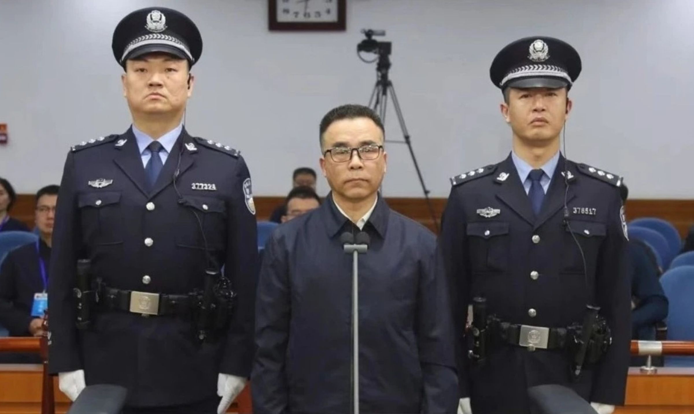 劉連舸因貪汙、違法放貸遭判死刑，緩刑2年。（翻攝微博）