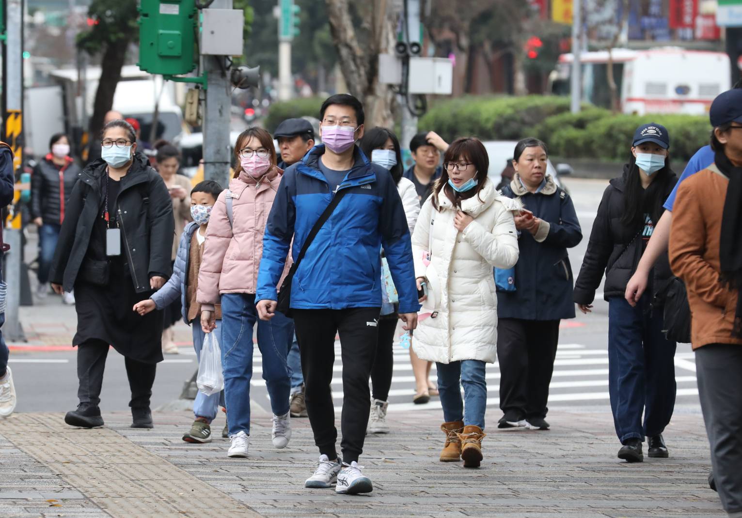 下週將有入秋後最強冷氣團報到，低溫下探12度。（本刊資料照）