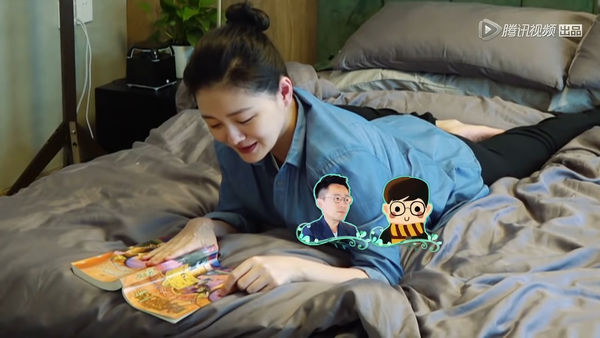 汪小菲戴眼鏡被大S說像哈利波特。（翻攝自YouTube／騰訊視頻）