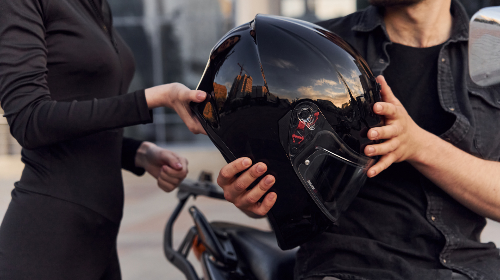 男大生夜衝載到班花,太過興奮導致急性心肌梗塞。(示意圖,photoAC)