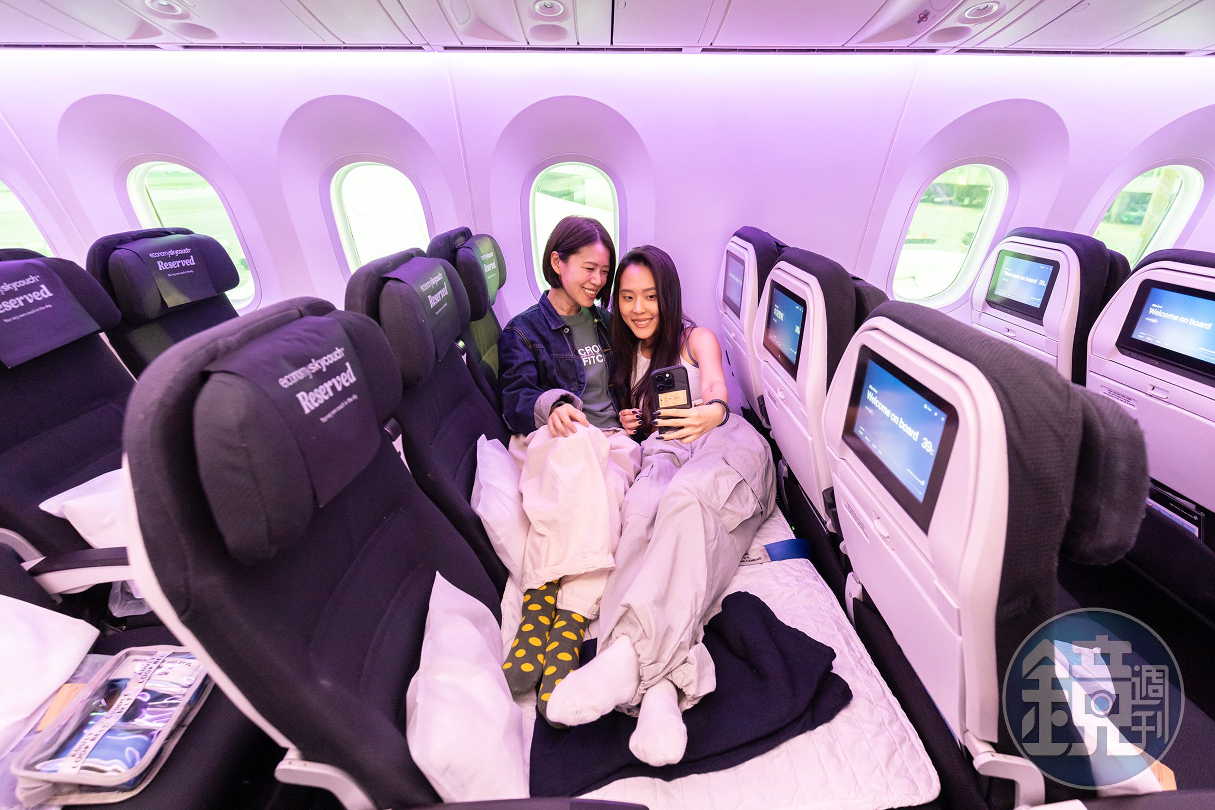 紐西蘭航空針對機上座艙擁有源源不絕的創意，包括在經濟艙開發出全球獨創的「空中沙發（Skycouch）」。