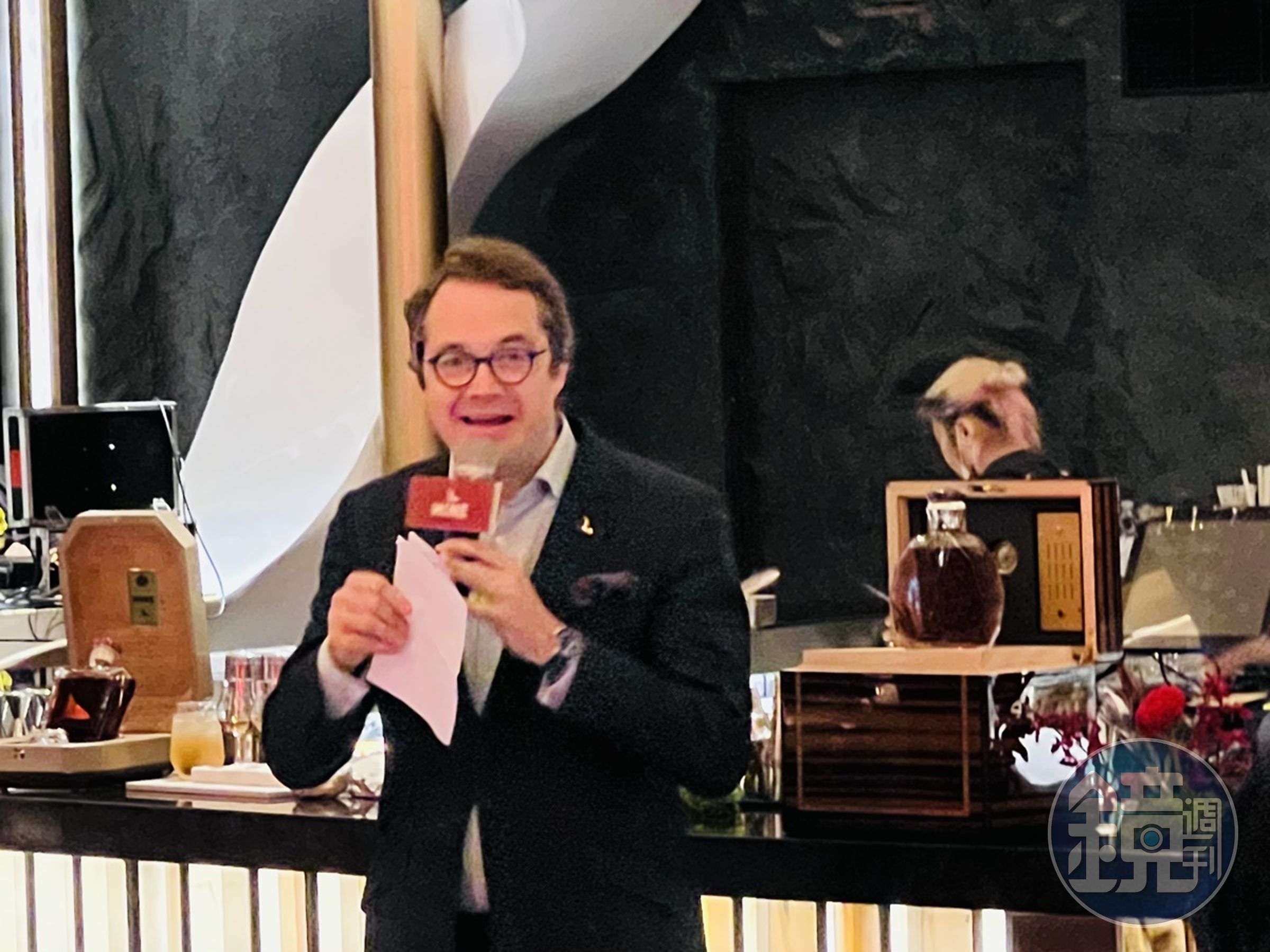 總代理悅盛國際邀來御鹿全球商務營運總監Per Even Allaire帶領品飲3款干邑。