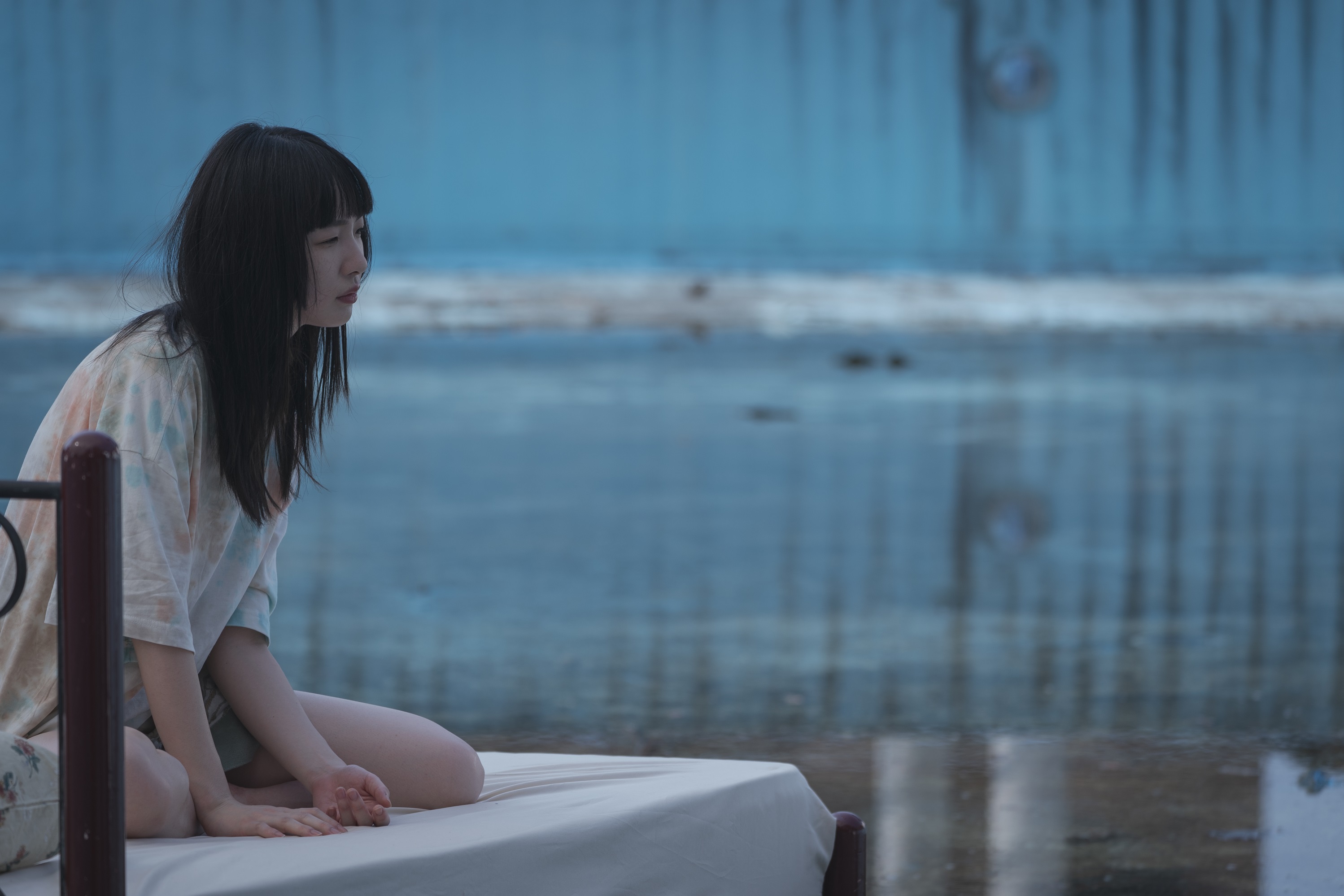 劉主平因有許多水中戲，開拍前就得練憋氣以潛入水下五公尺演出。（台北双喜電影提供）