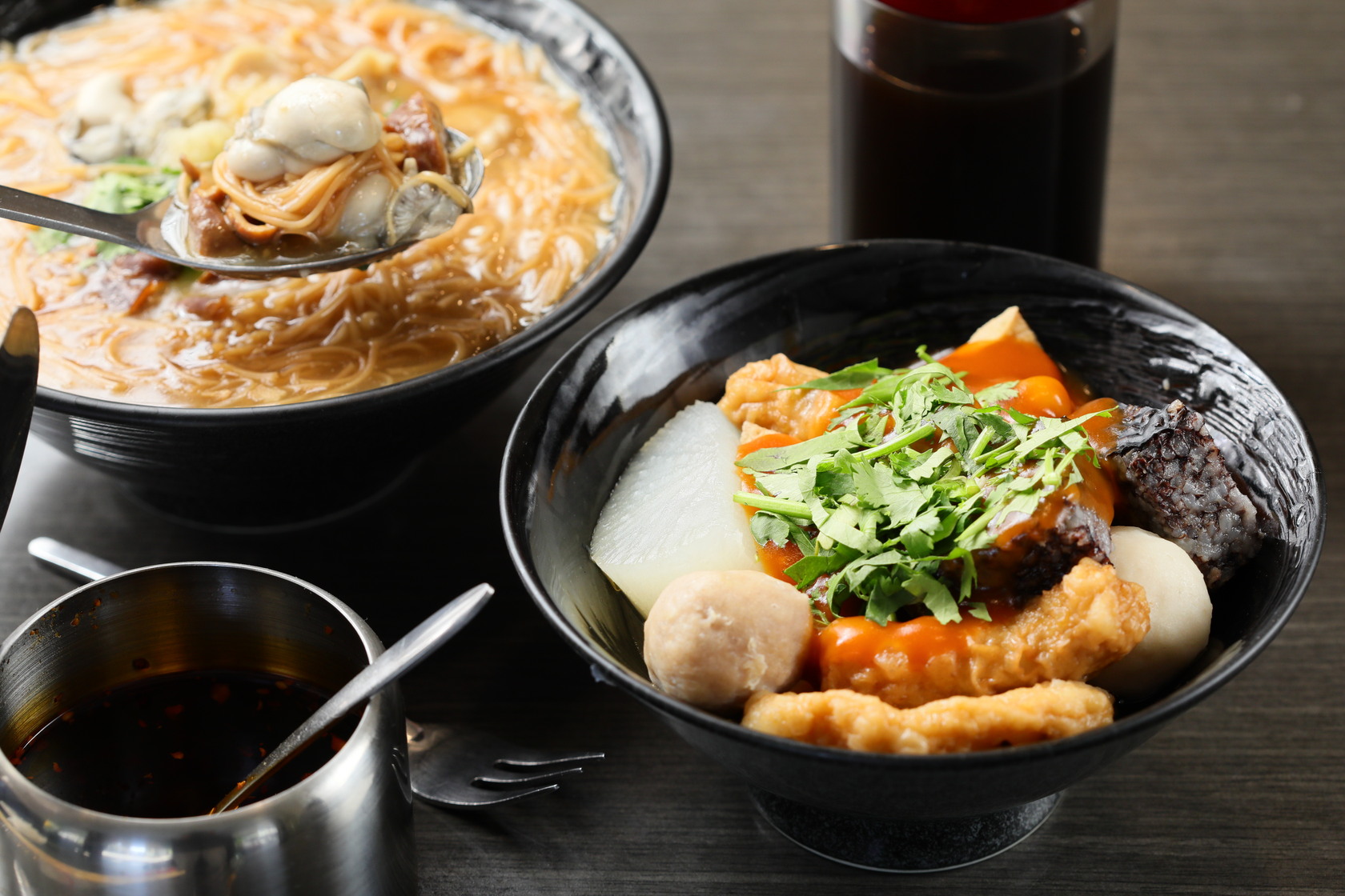 這裡也有麵線的好朋友「甜不辣」裡頭食材多達7種。（70元／份）