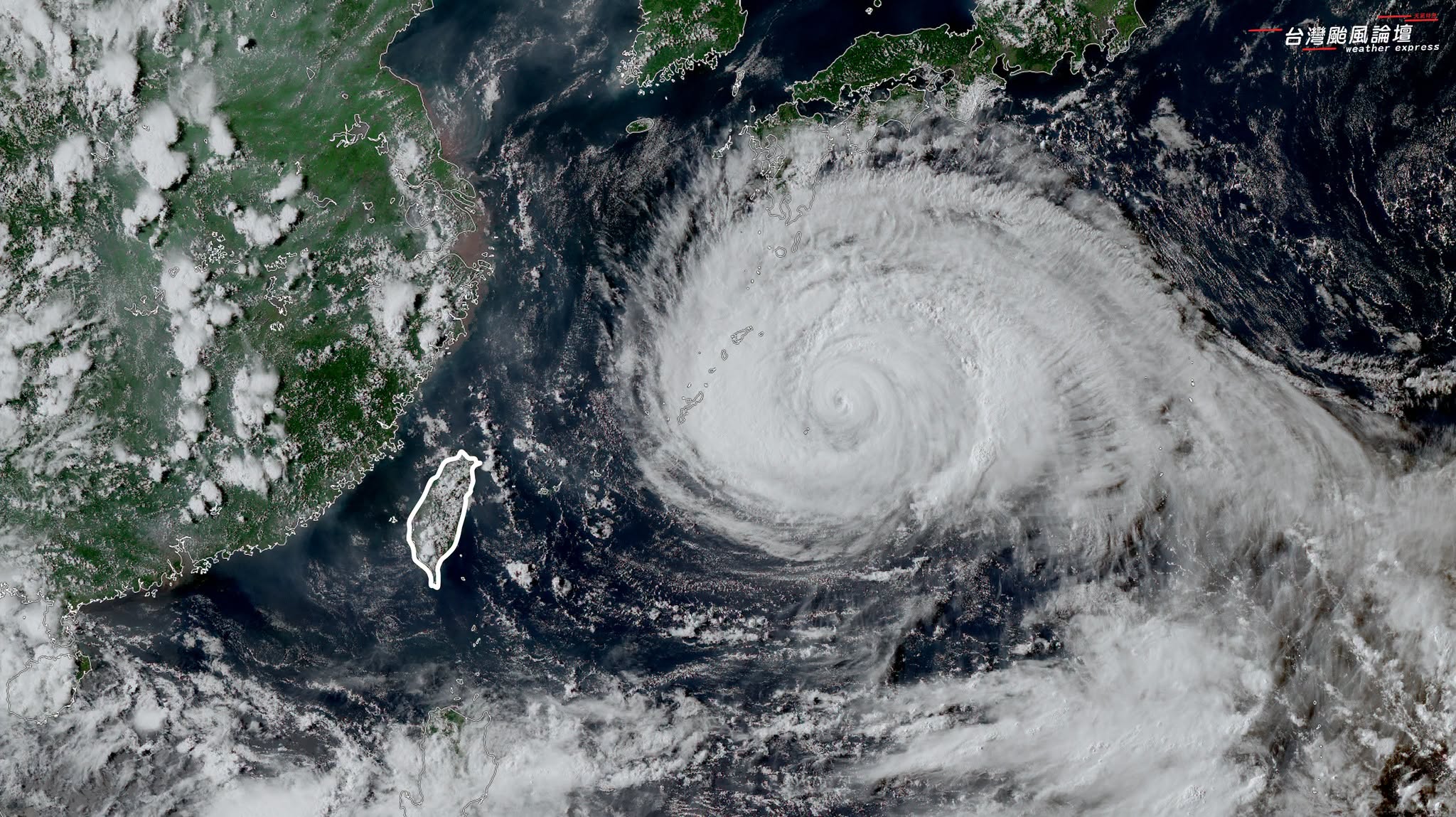 天氣粉專曬清晰雲圖照 曝中颱「白海豚」穩定往西原因