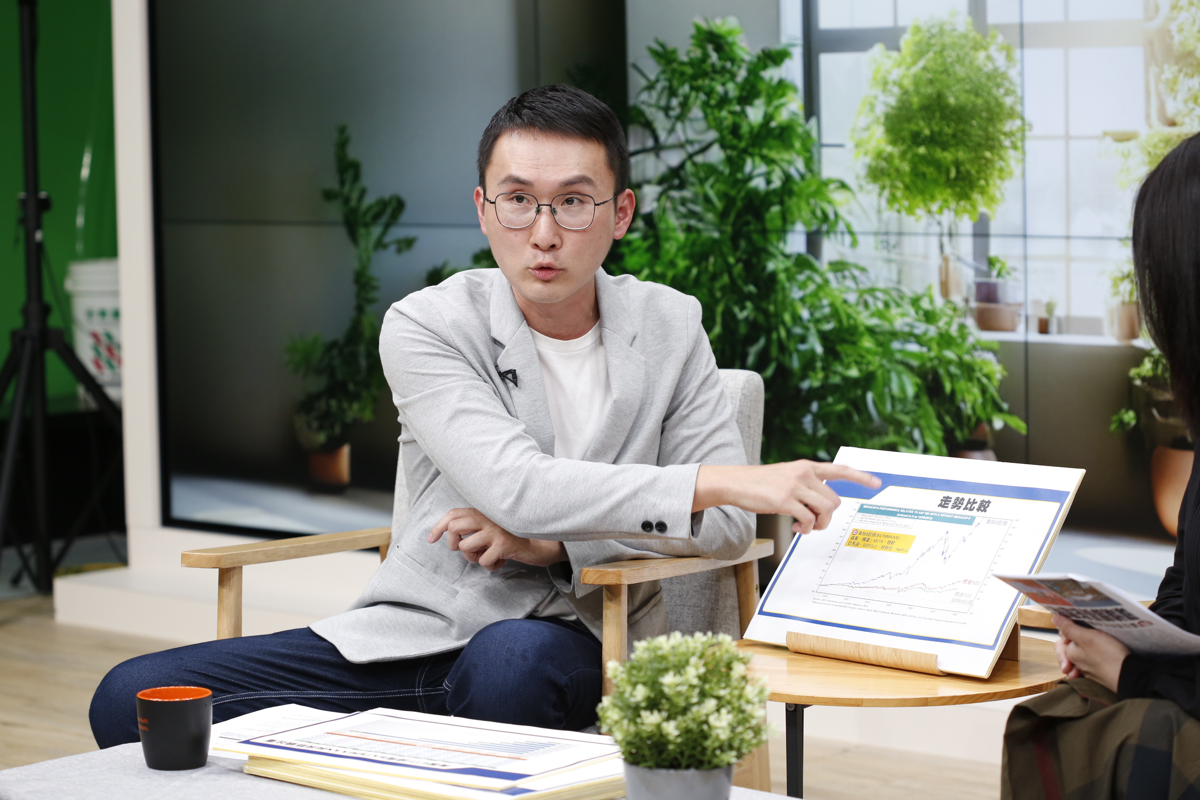 達人股添樂說，投資應違反人性，在大跌時大膽進場撿未來有成長性的股票。