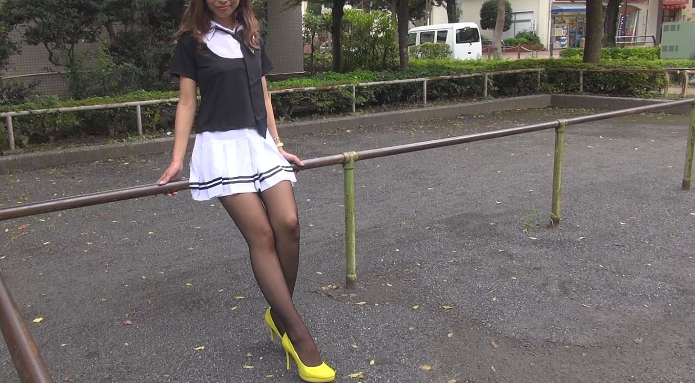 知名公園驚見「女優野外露出」 觀看數驚人!片商急下架道歉。(圖 示意圖,取自photoAC)