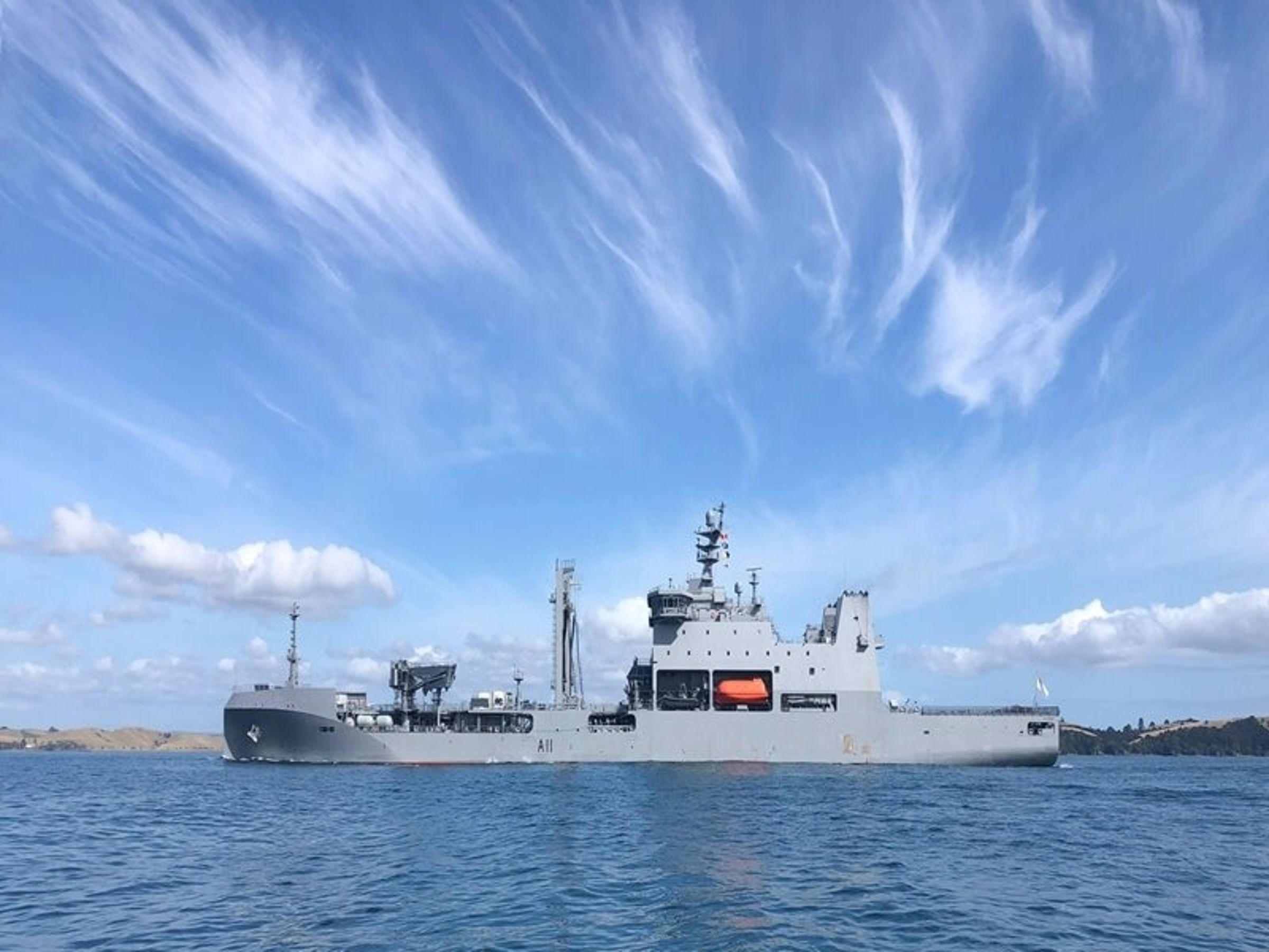紐西蘭軍方證實,7年來首次有一艘軍艦與澳洲軍艦通過台海,維護「航行自由權」。(翻攝自臉書@NZDefenceForce)