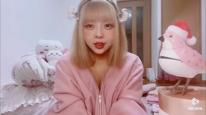 網紅「莉莉醬」靠賣戀愛詐財手冊獲利超過3千萬。（翻攝X@romi_hoshino）