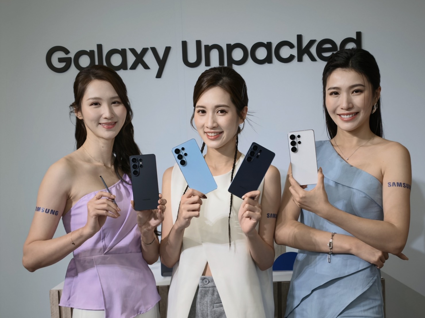 韓系大廠三星26日凌晨正式發表Galaxy S26旗艦系列,強調將以簡化消費者每日操作為目標,打造迄今最直覺、主動、能適應用戶需求的Galaxy AI體驗。