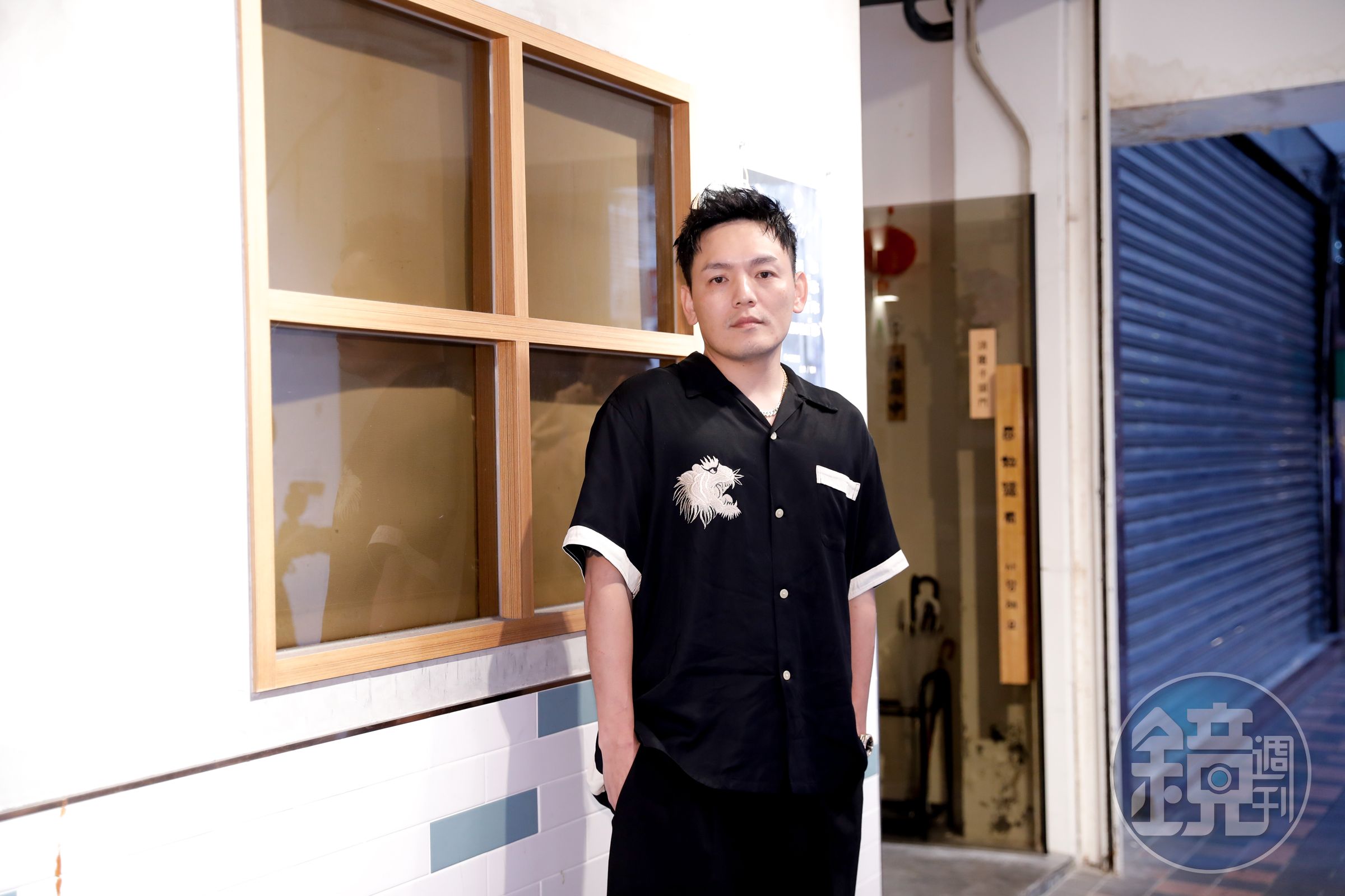 春風坦言想扭轉外界對他的刻板印象，在拒絕3次後接拍《白衣蒼狗》，入圍本屆金馬男配角。