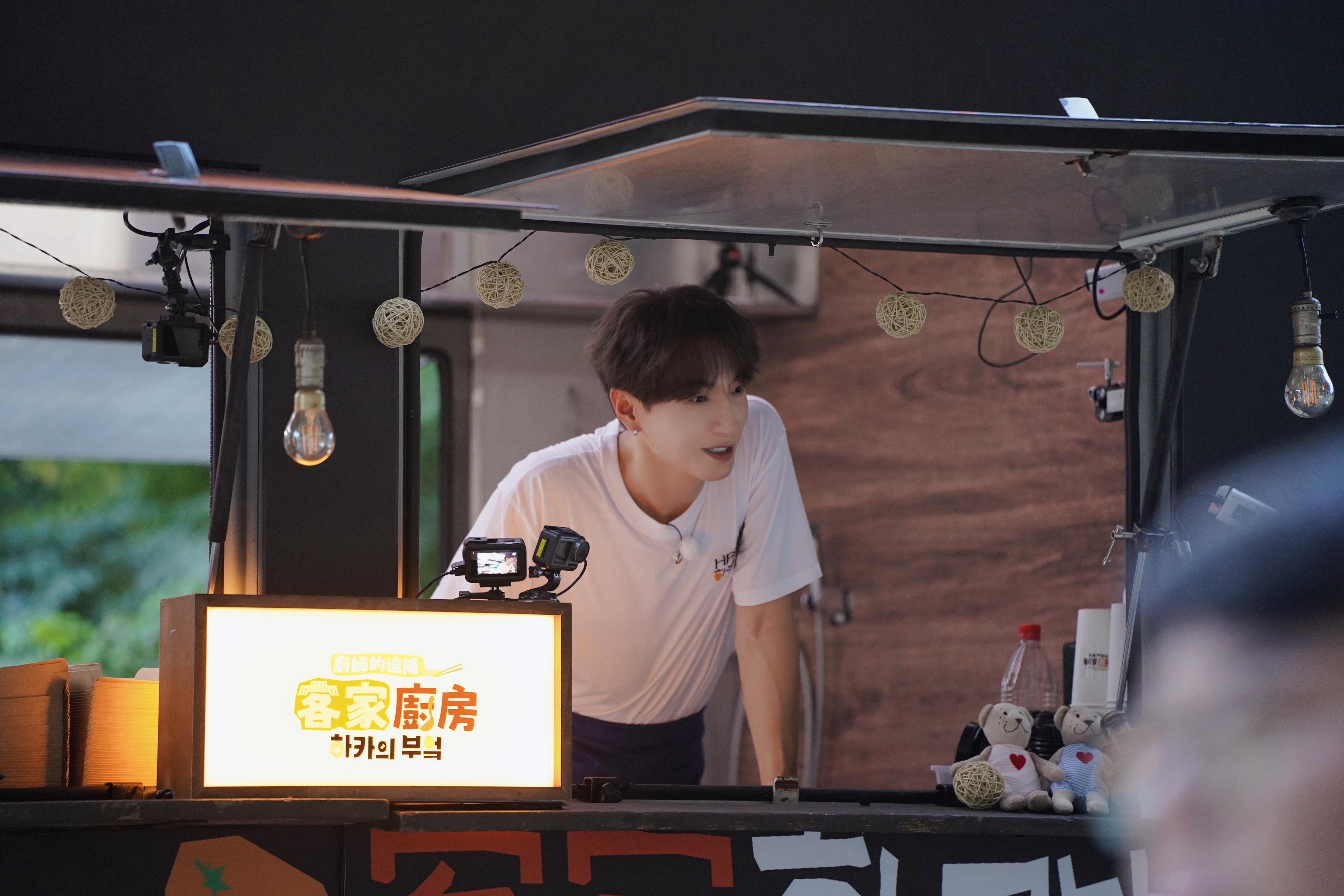 利特對於入圍金鐘獎又驚又喜。（客家電視台提供）