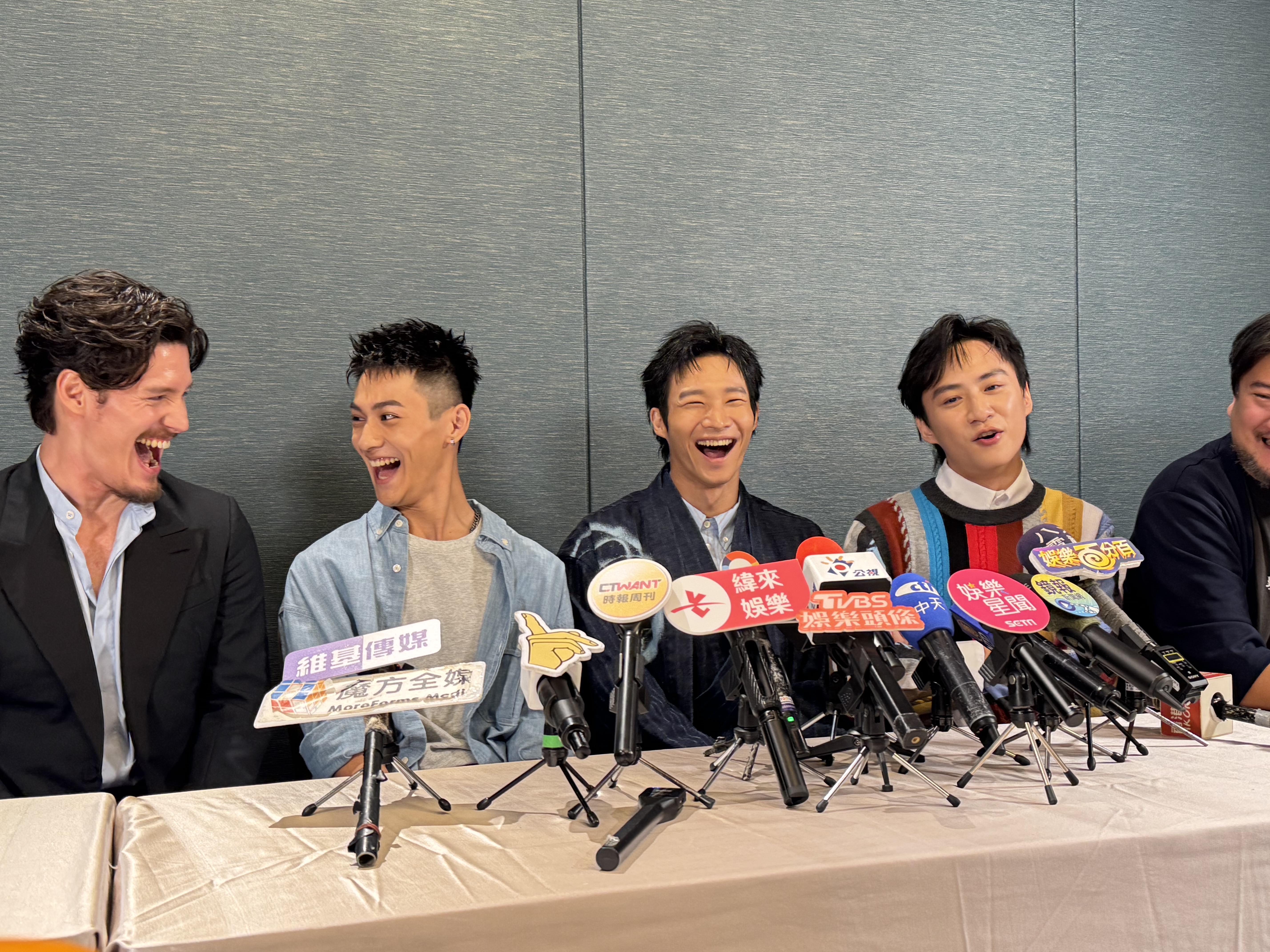 《聽海湧》團隊今出席公廣集團聯合舉辦金鐘入圍茶會。