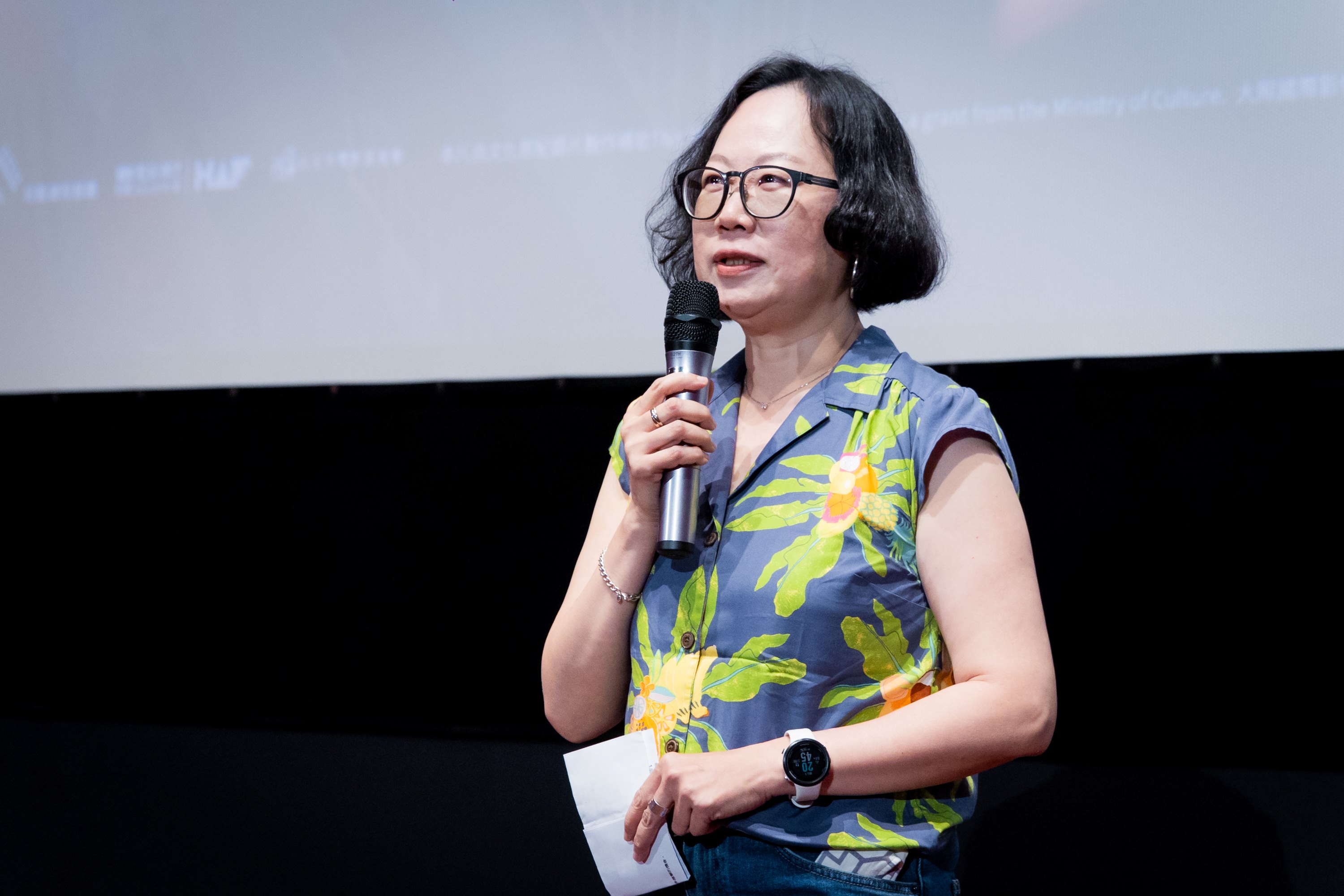 紀錄片導演賀照緹出席新作《睏寐之際》首映。(大照國際提供)