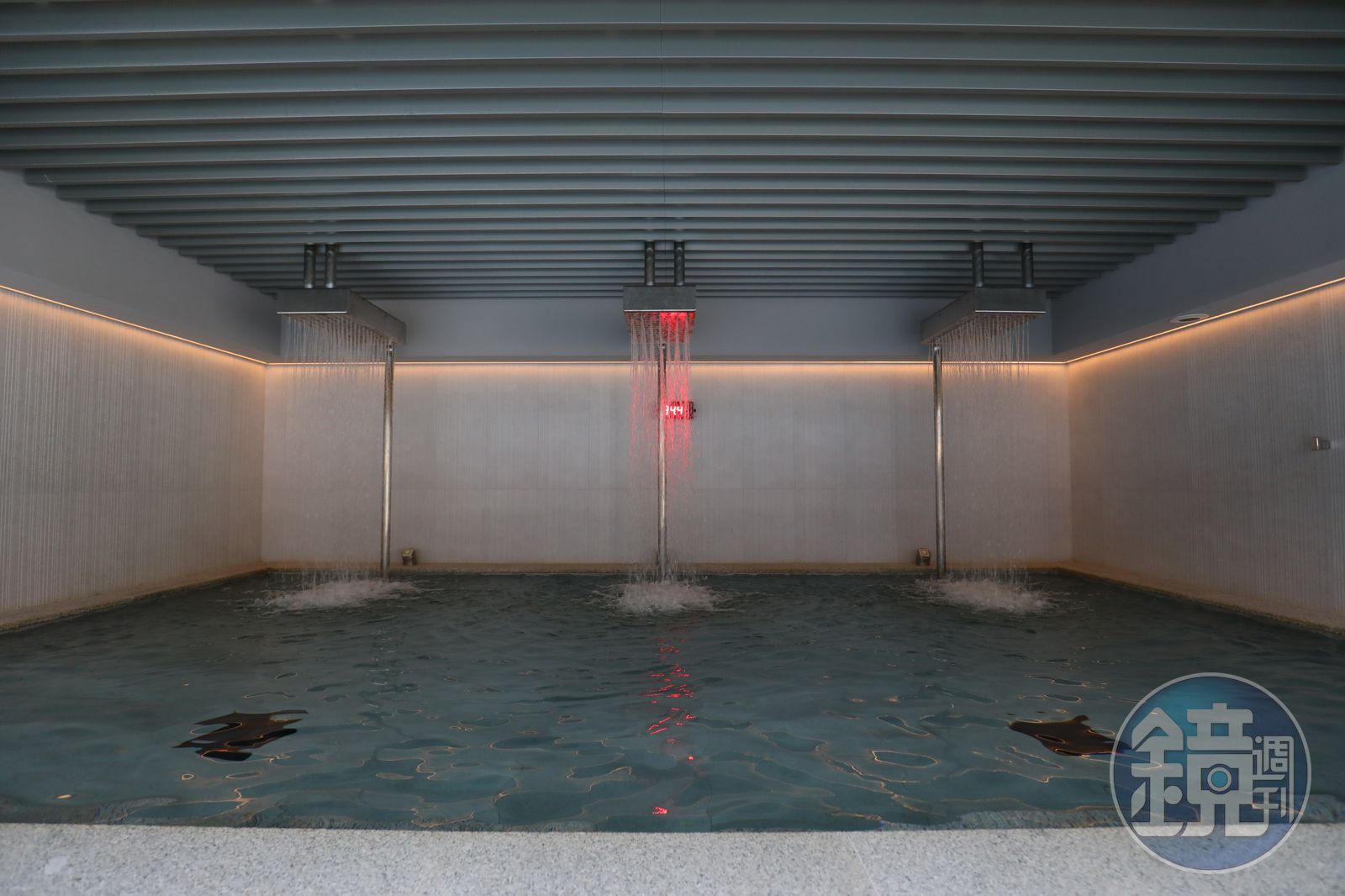 「水療風呂」設有三座不同功效與水溫的水療Spa。
