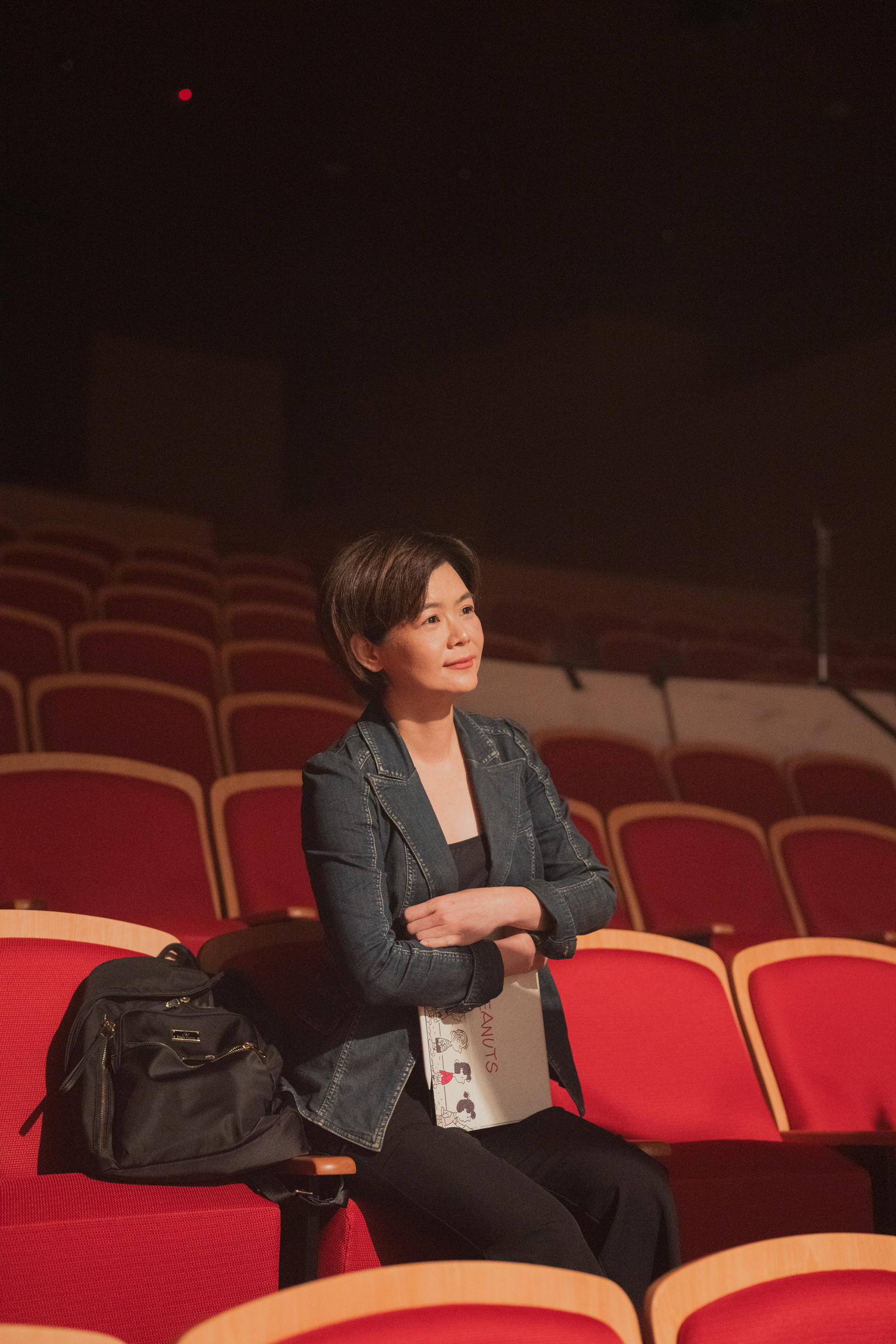 指揮與合唱指導洪晴瀠很注重合唱時的拍子、音準與和聲。（壹壹喜喜提供）