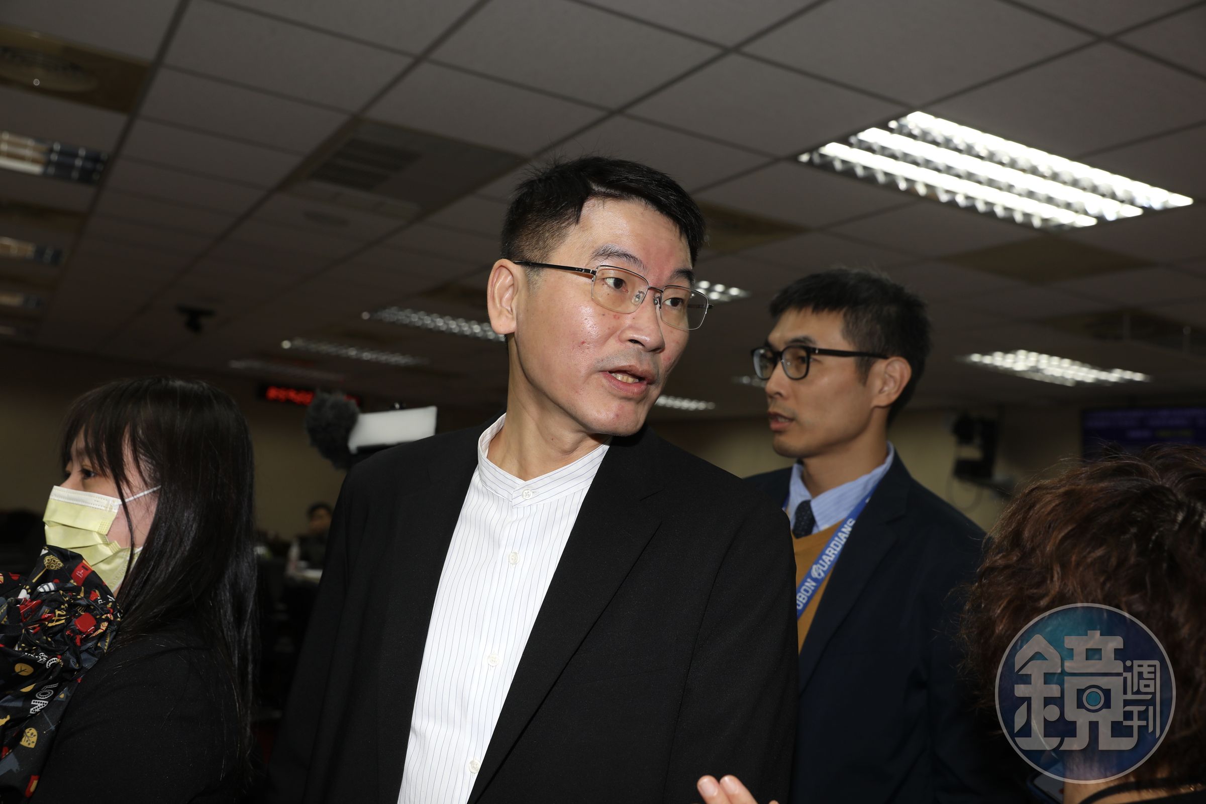 梁文傑今日指出，《國籍法》規定擔任公職絕不能是雙重國籍。