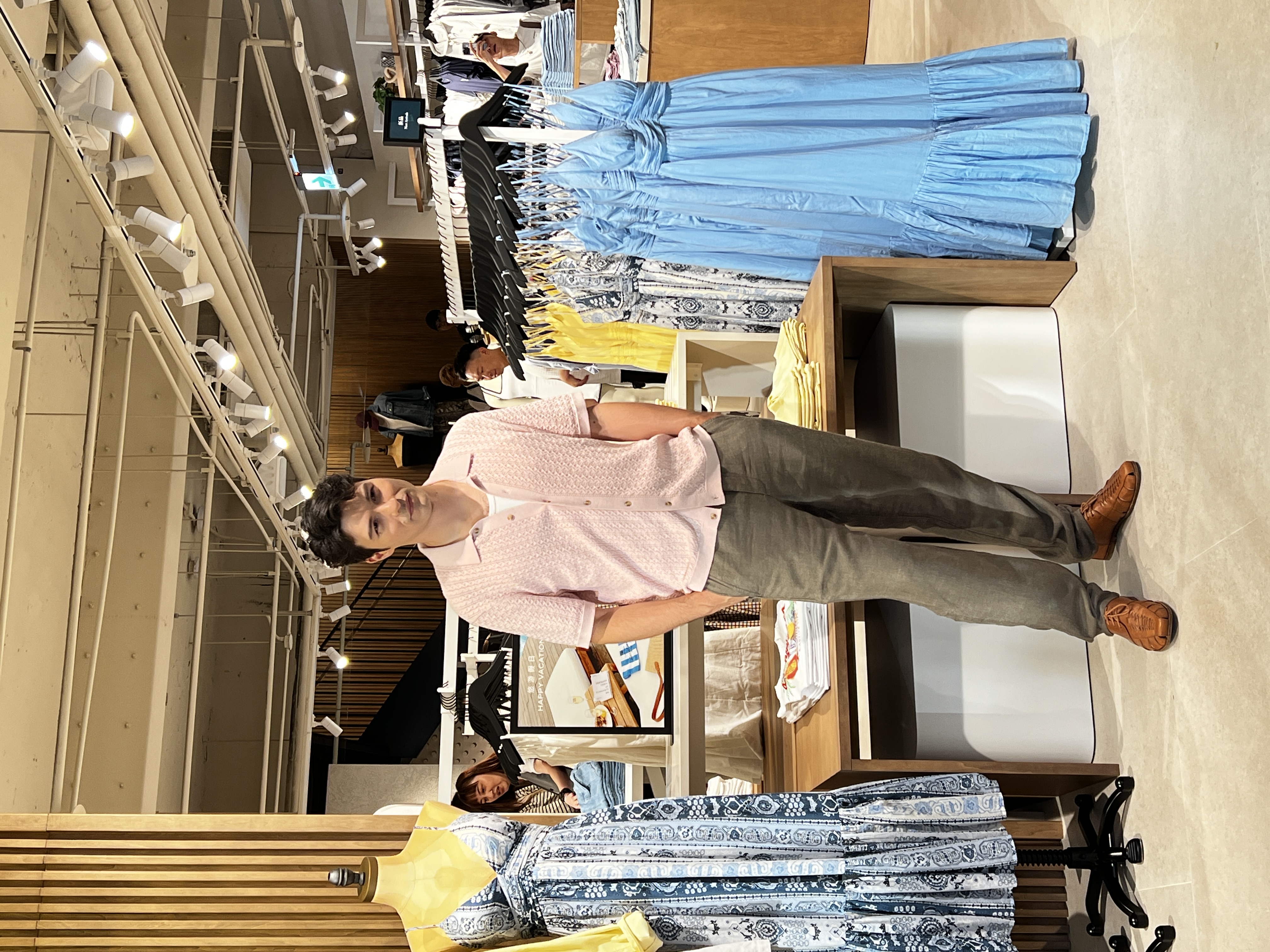 鳳小岳強調穿上Abercrombie & Fitch讓他感到自在。(陳慧明攝)