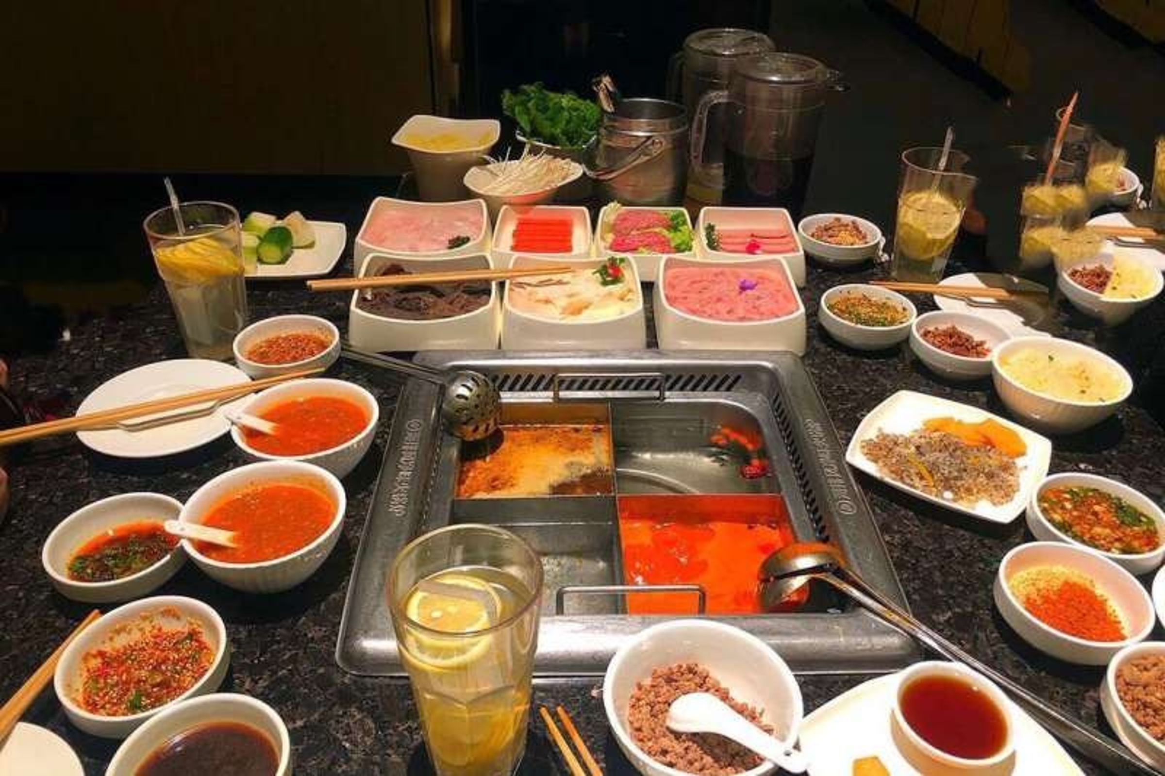 除了八方雲集，海底撈也被驗出使用含有致癌物的「蘇丹紅辣椒粉」。示意圖。（翻攝自自Flickr）