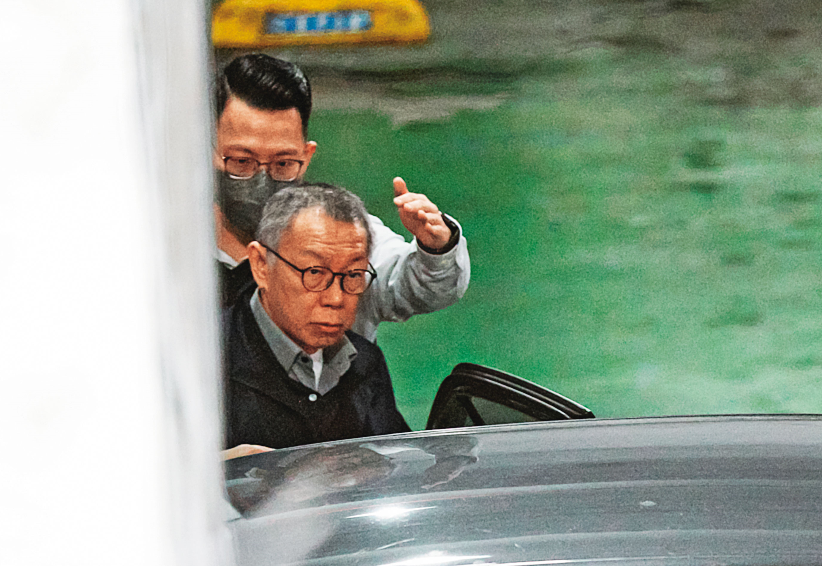 民眾黨主席柯文哲弊案下週起訴，他涉貪汙等四大罪將遭求處重刑。