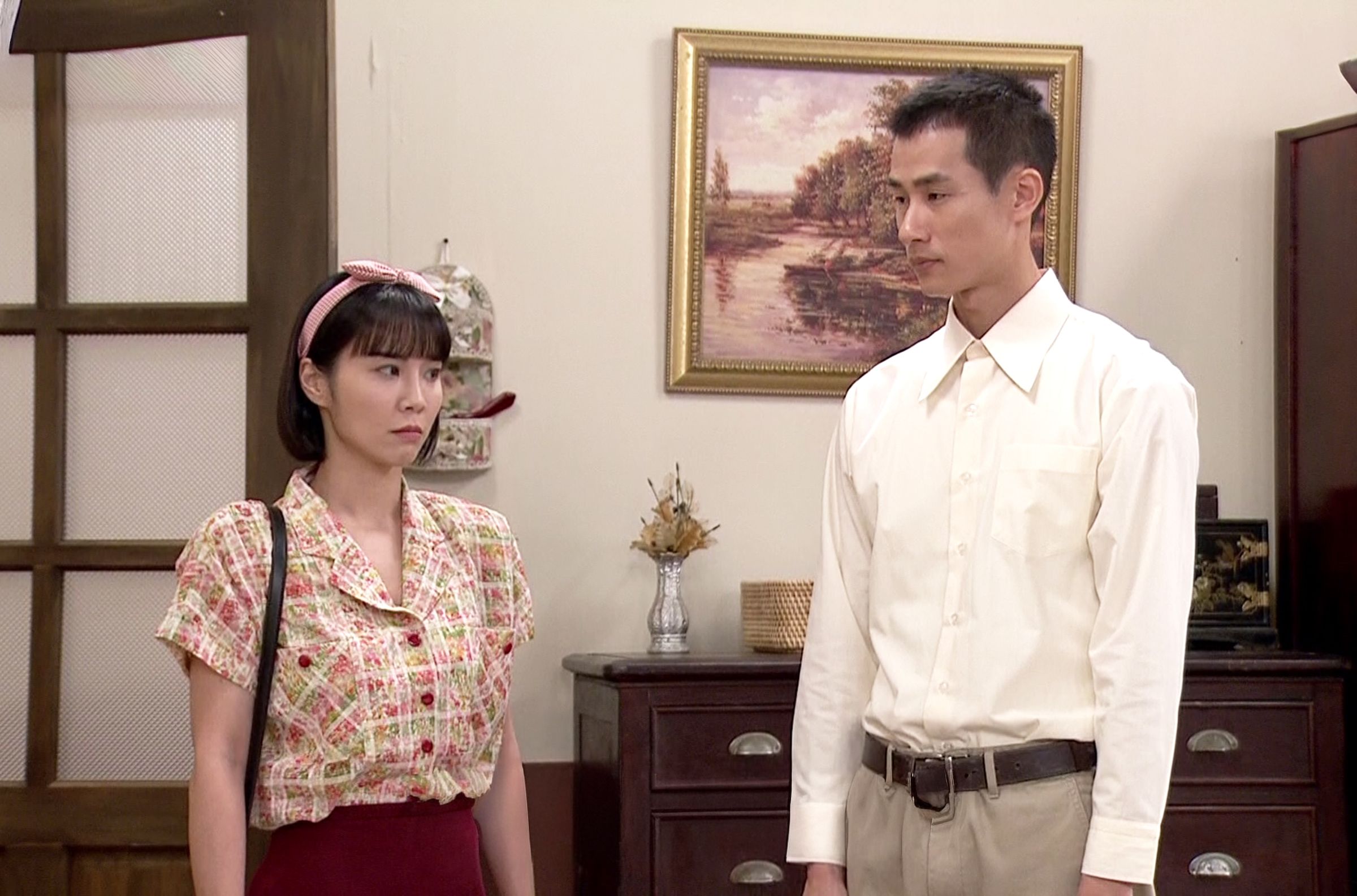 洪淇（左）自曝也曾遇過毫無邊界感的人。（台視提供）
