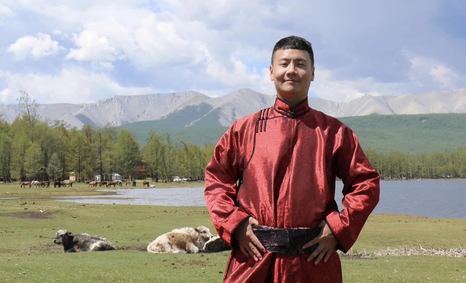 中國第二波找網紅互惠拍片事件曝光後，阿翰遭點名，讓他無奈直呼「X！我中國黑名單」。（翻攝自阿翰po影片臉書粉專）