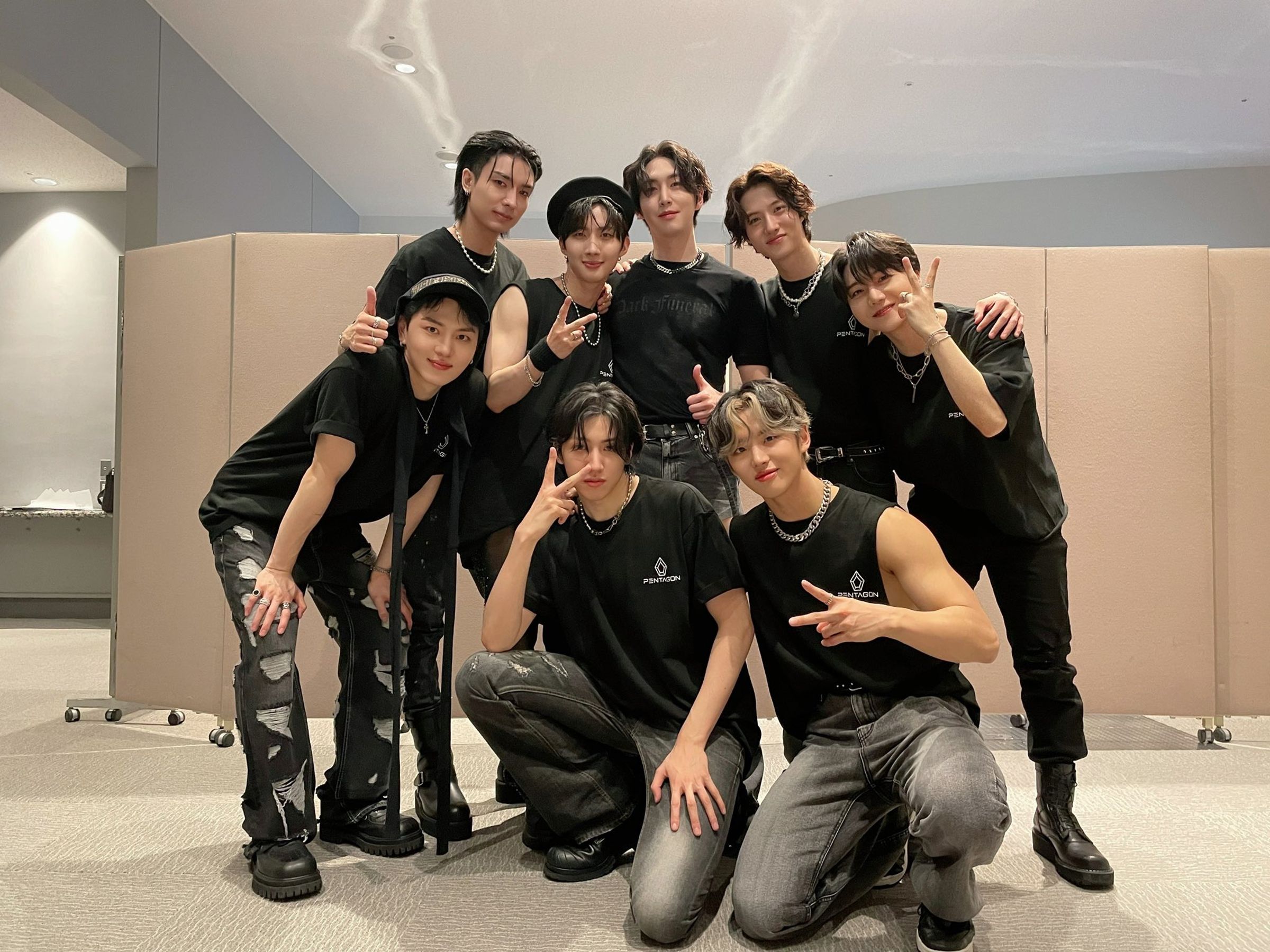 韓國男團PENTAGON其中5名成員不續約,團體未來走向成為未知數。(翻攝自X@@CUBE_PTG)