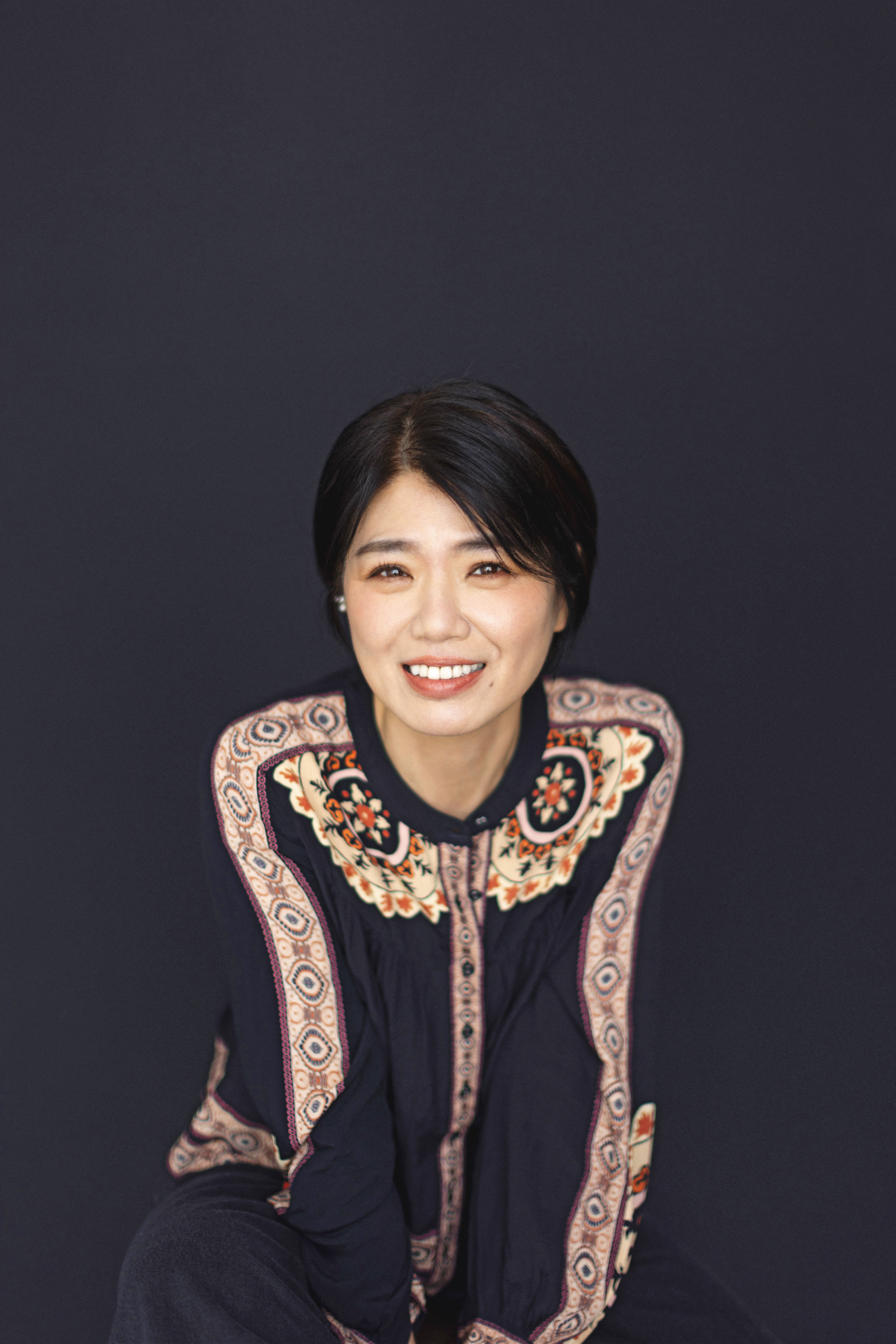 凡是頭一次合作的演員，往往開拍的前兩天，都會過得很痛苦，那是因為嚴藝文想把他們身上的表演慣性拿掉。