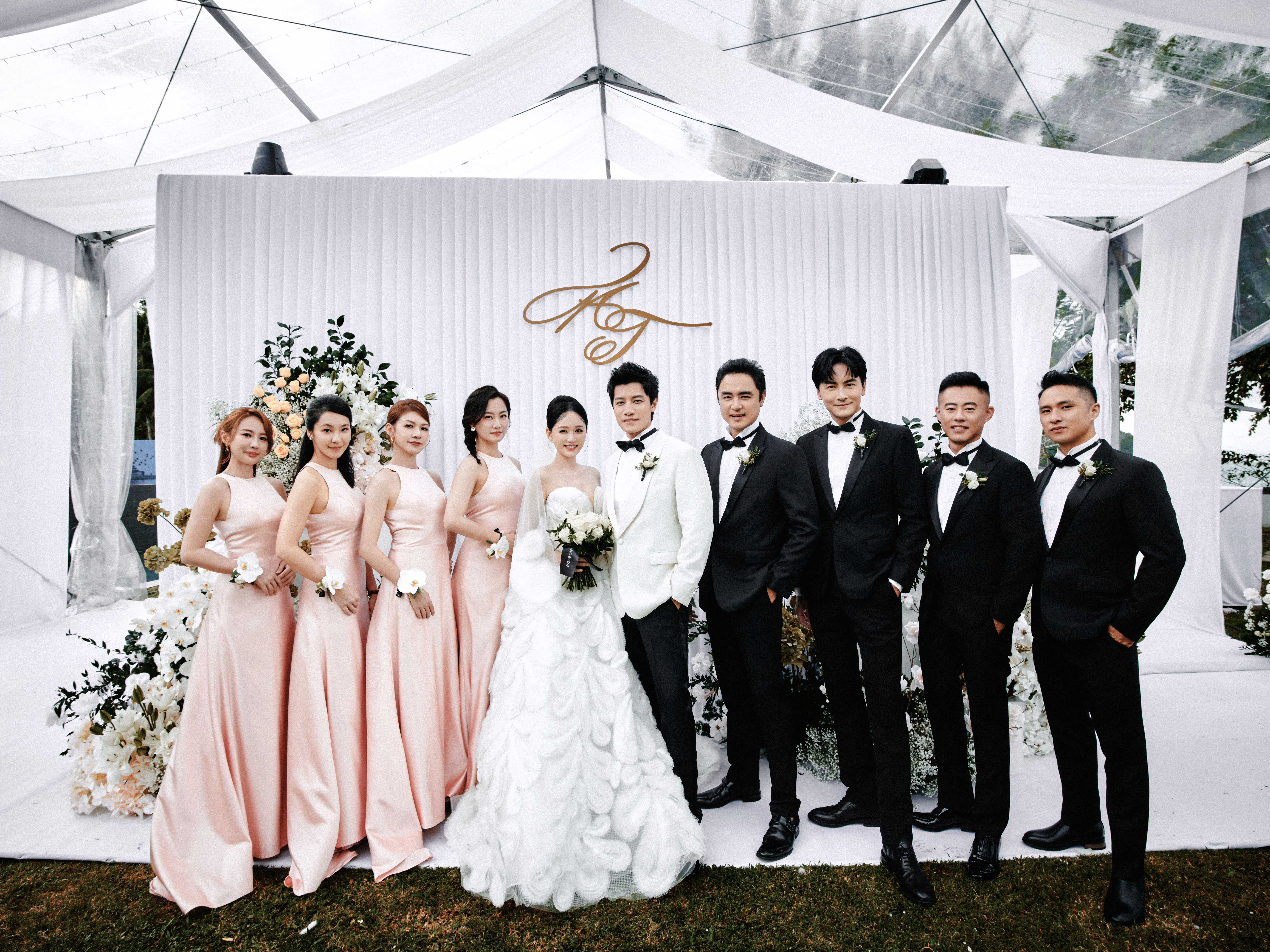 陳喬恩Alan的伴郎伴娘團。（經紀人提供）